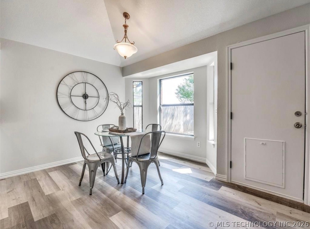 405 Crestland Dr East Avenue Property Photo 11