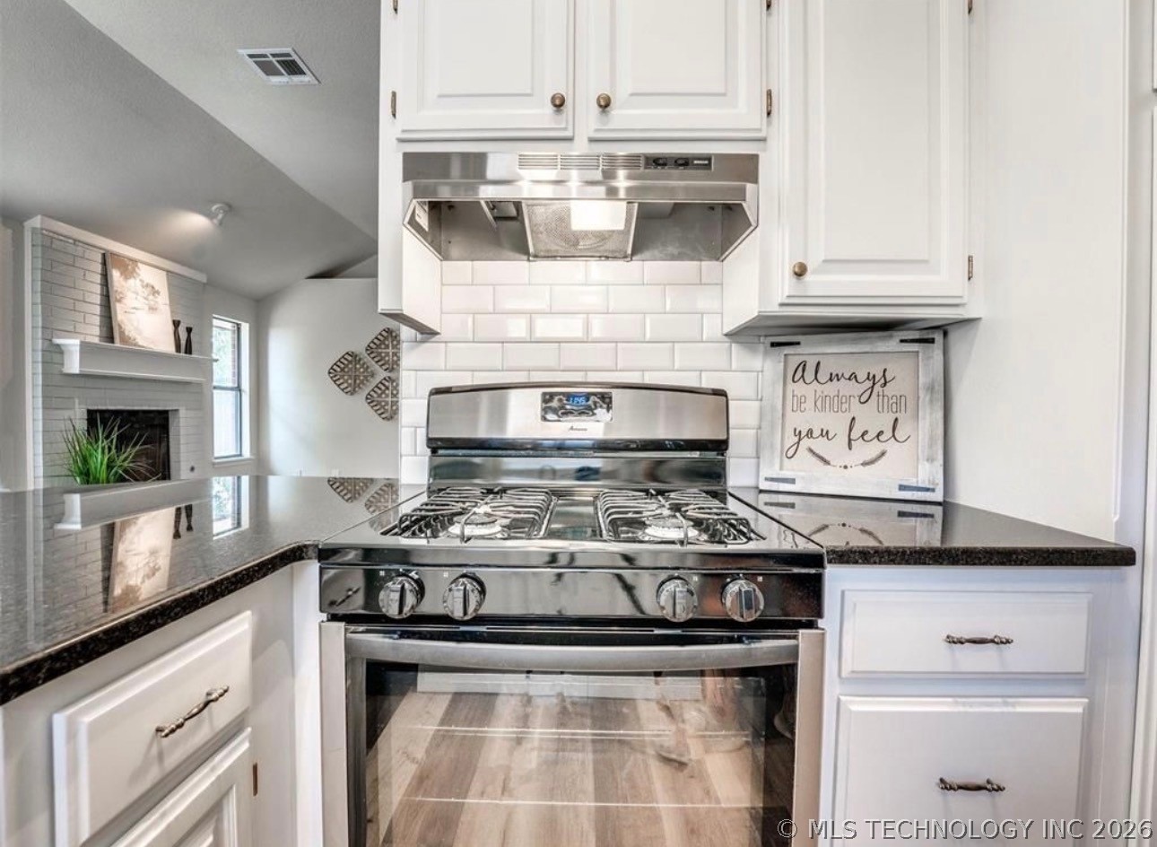 405 Crestland Dr East Avenue Property Photo 14