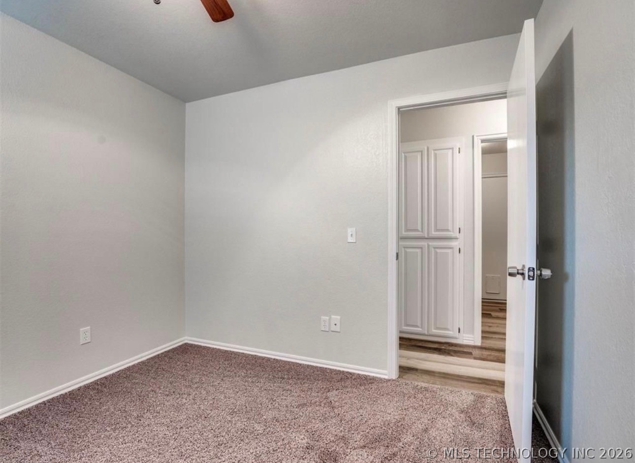 405 Crestland Dr East Avenue Property Photo 24