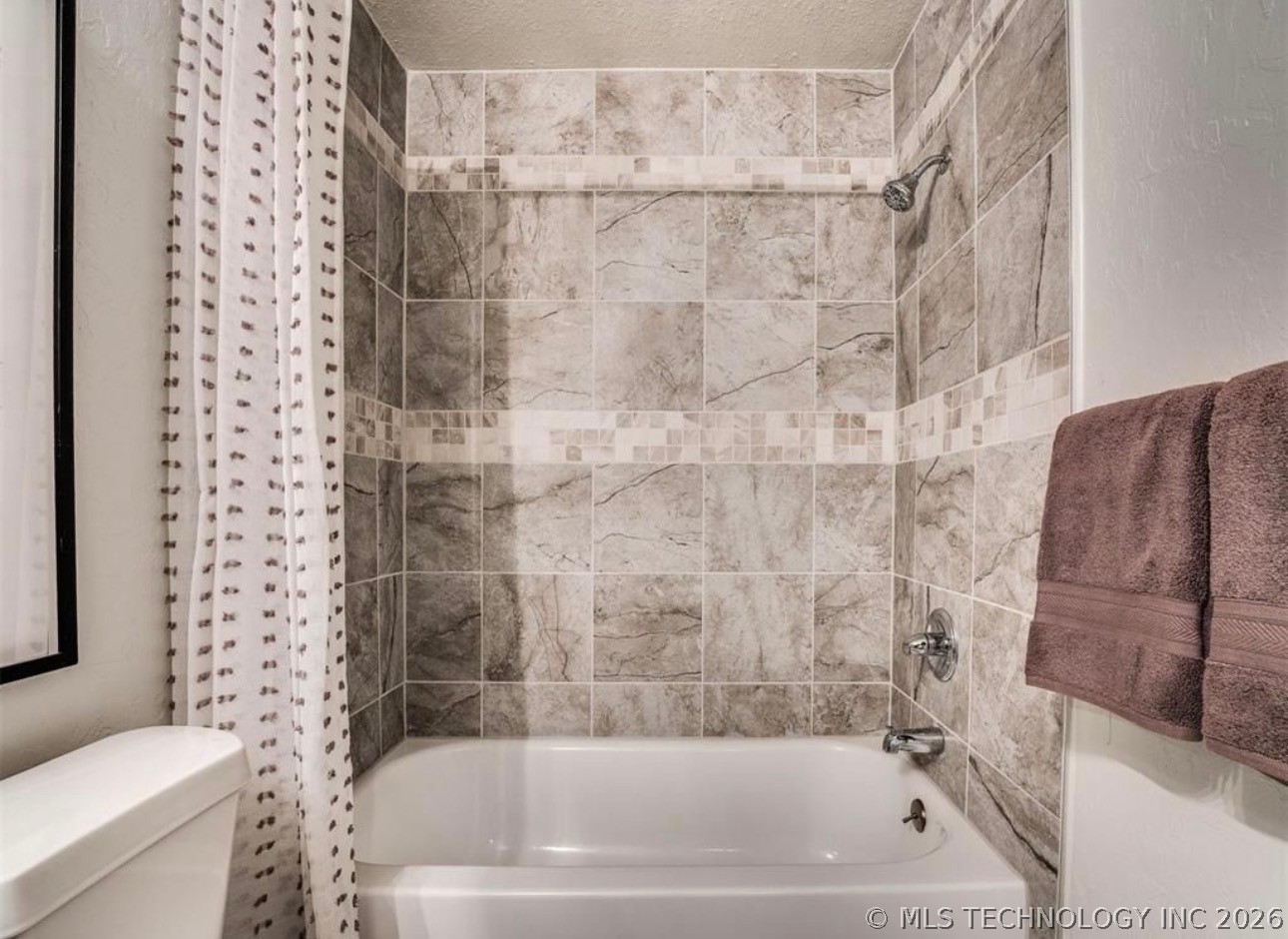 405 Crestland Dr East Avenue Property Photo 26