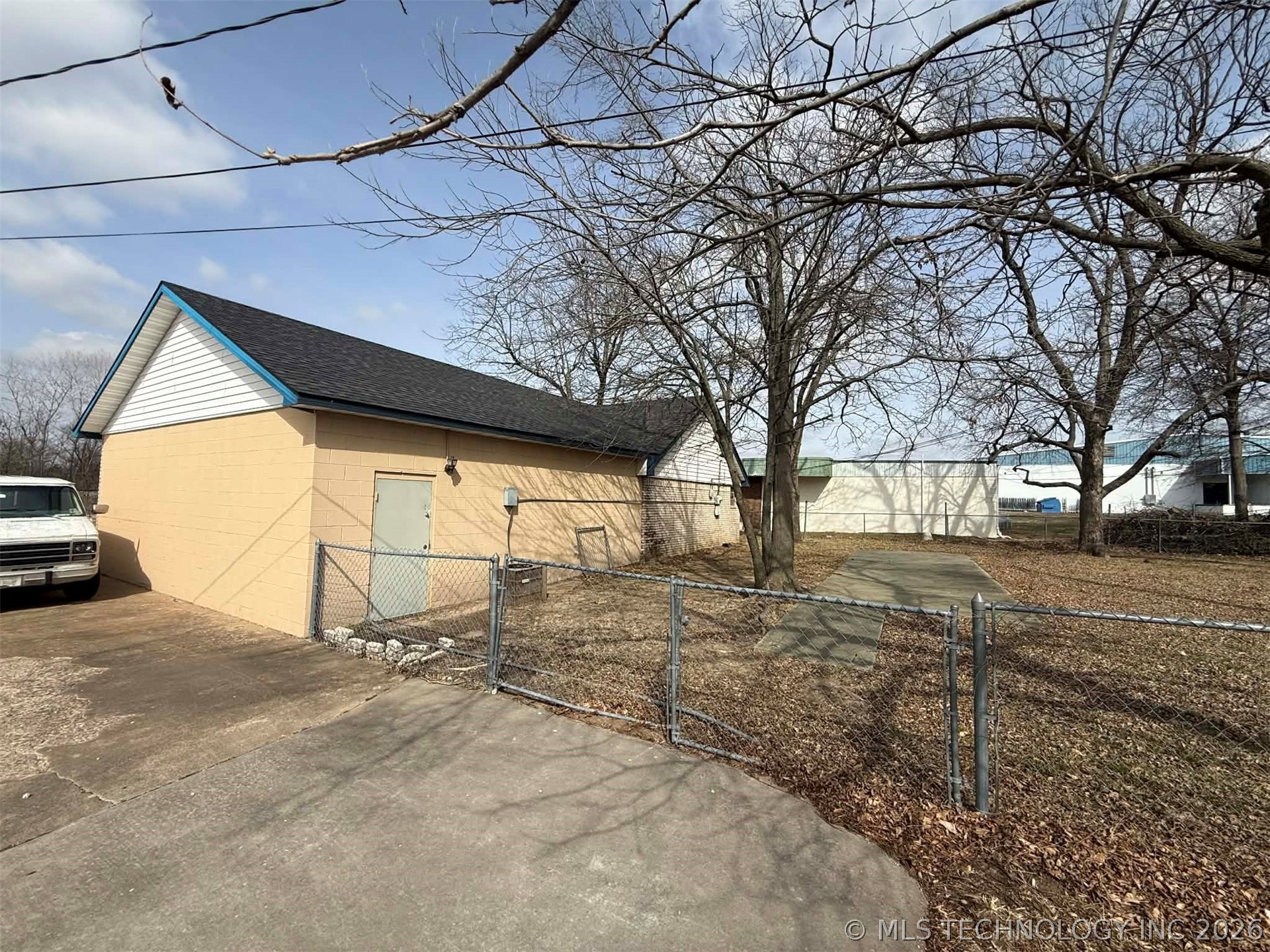1226 Main Street Property Photo 13