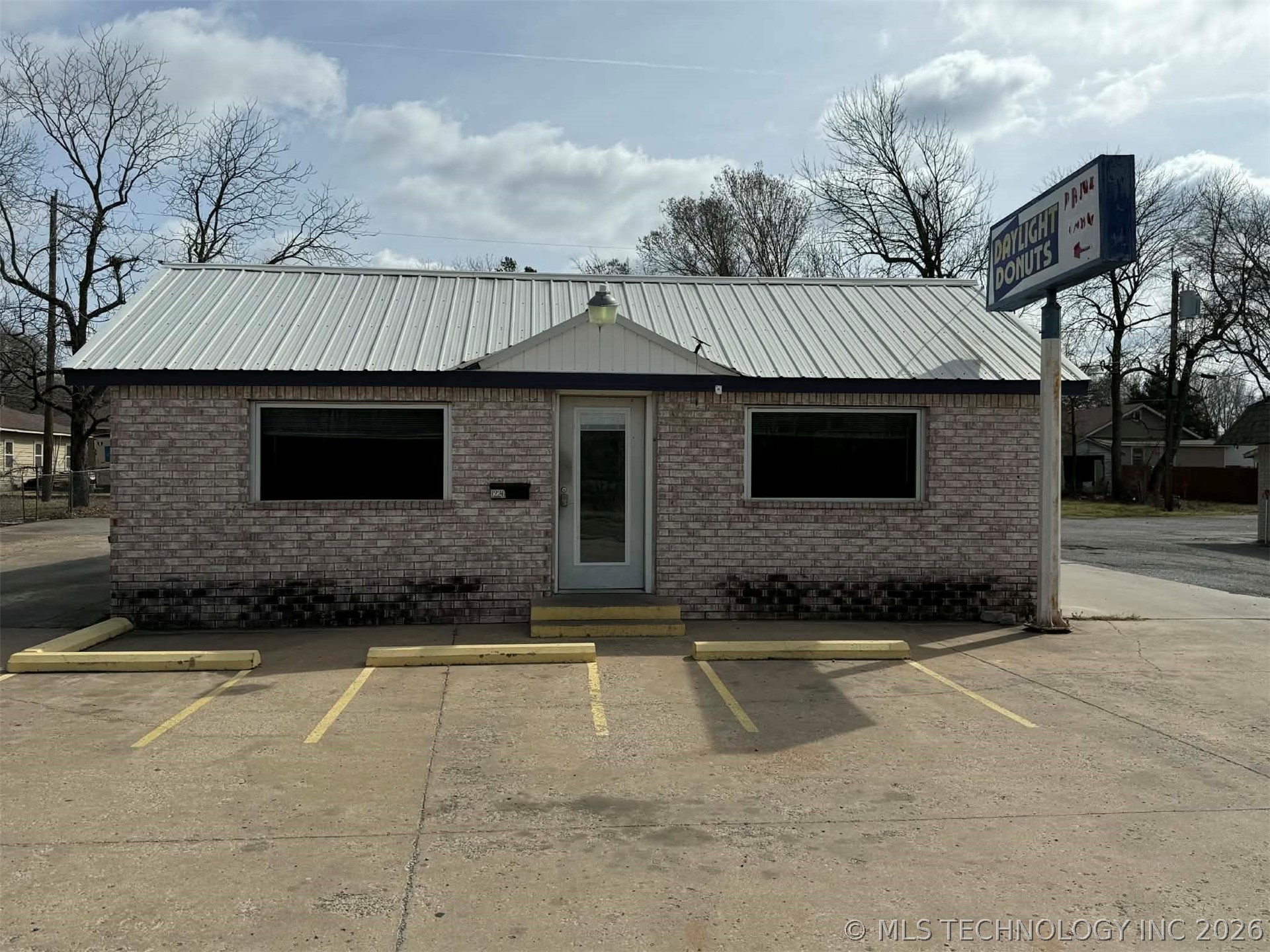 1226 Main Street Property Photo 16