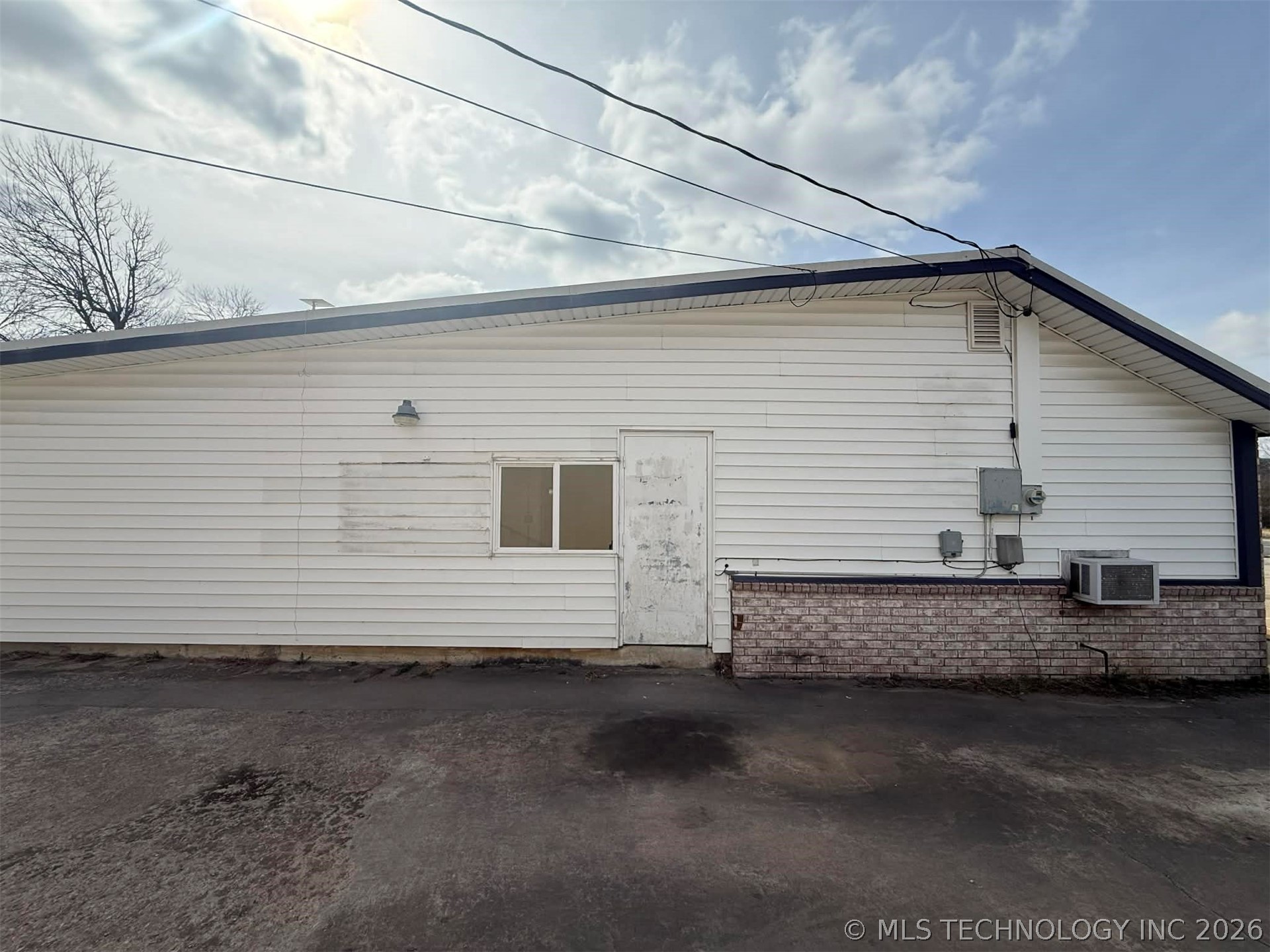 1226 Main Street Property Photo 18