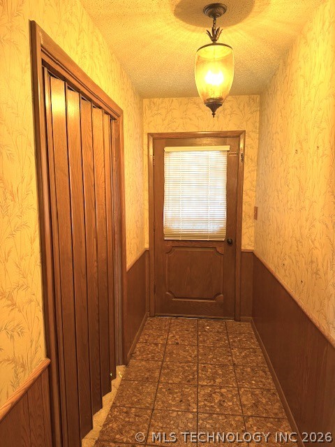 4770 S Hudson Place Property Photo 3