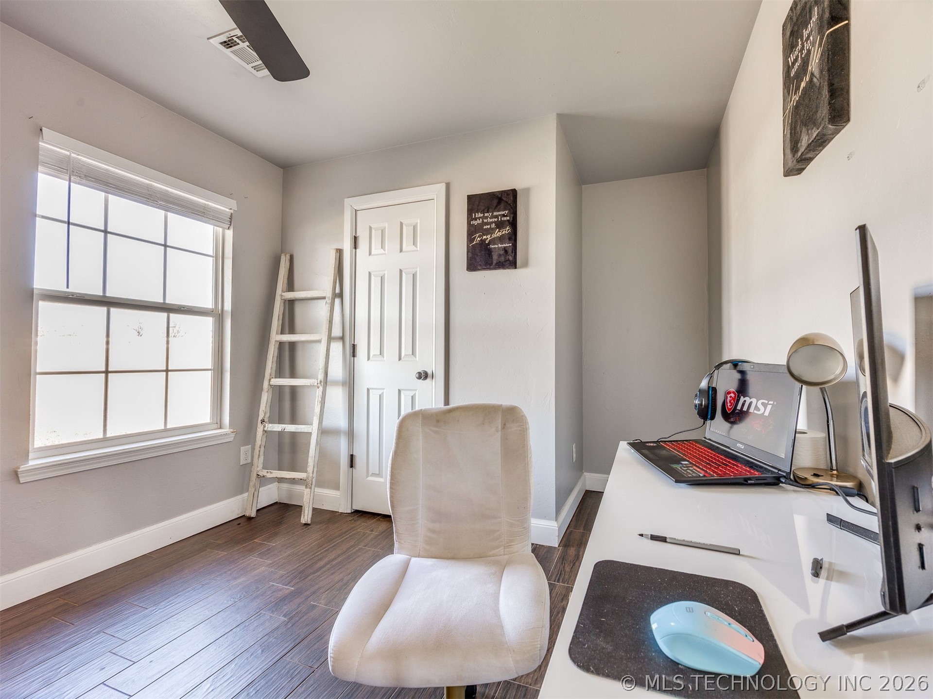 1320 Kristin Lane Property Photo 9