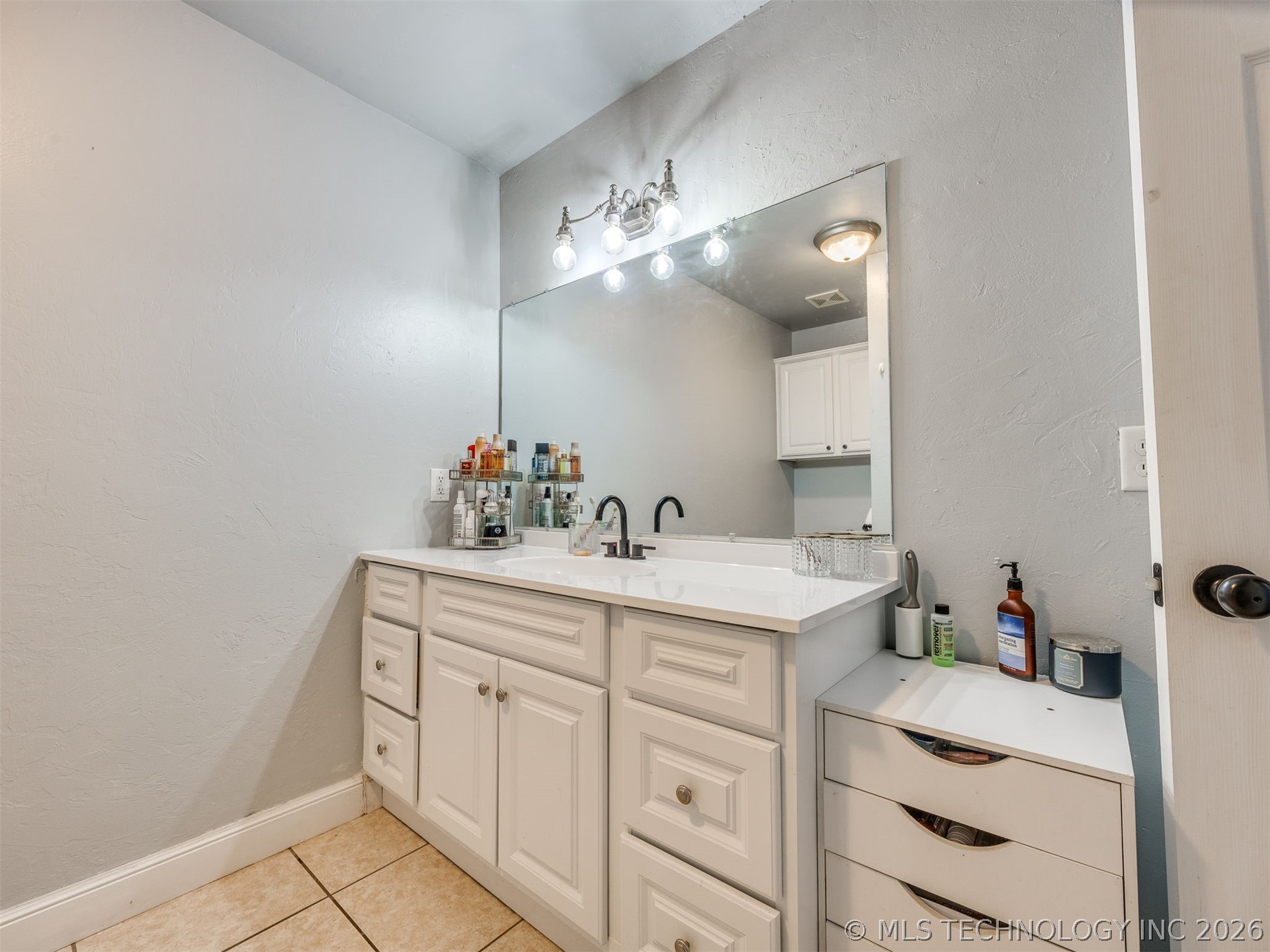 1320 Kristin Lane Property Photo 22