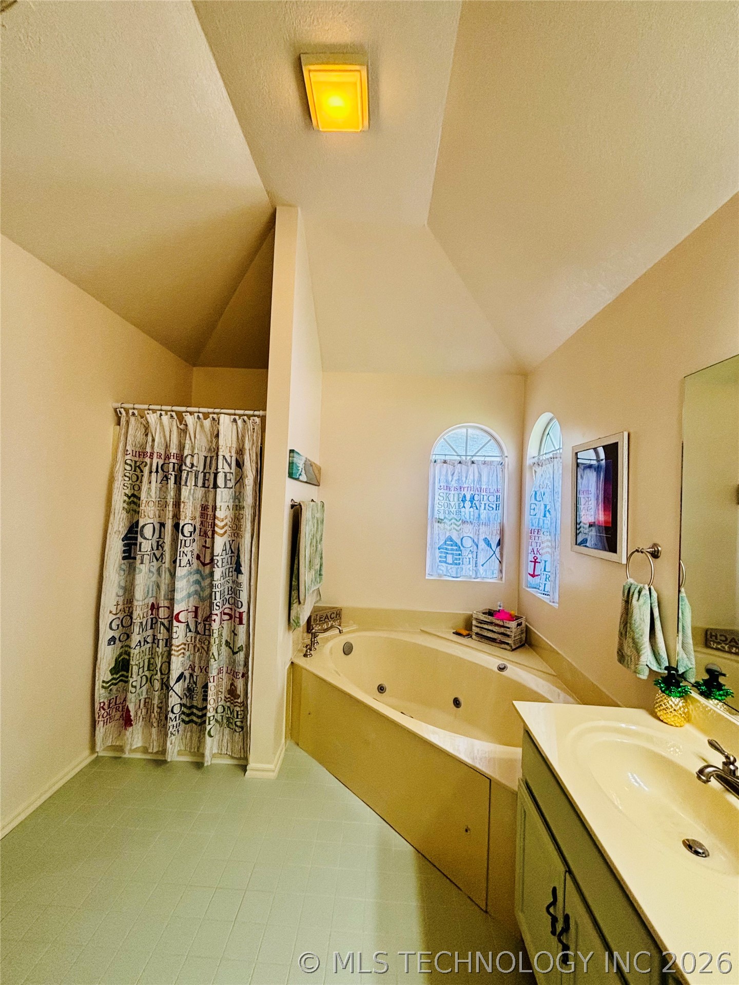 114516 Portside Drive Property Photo 28