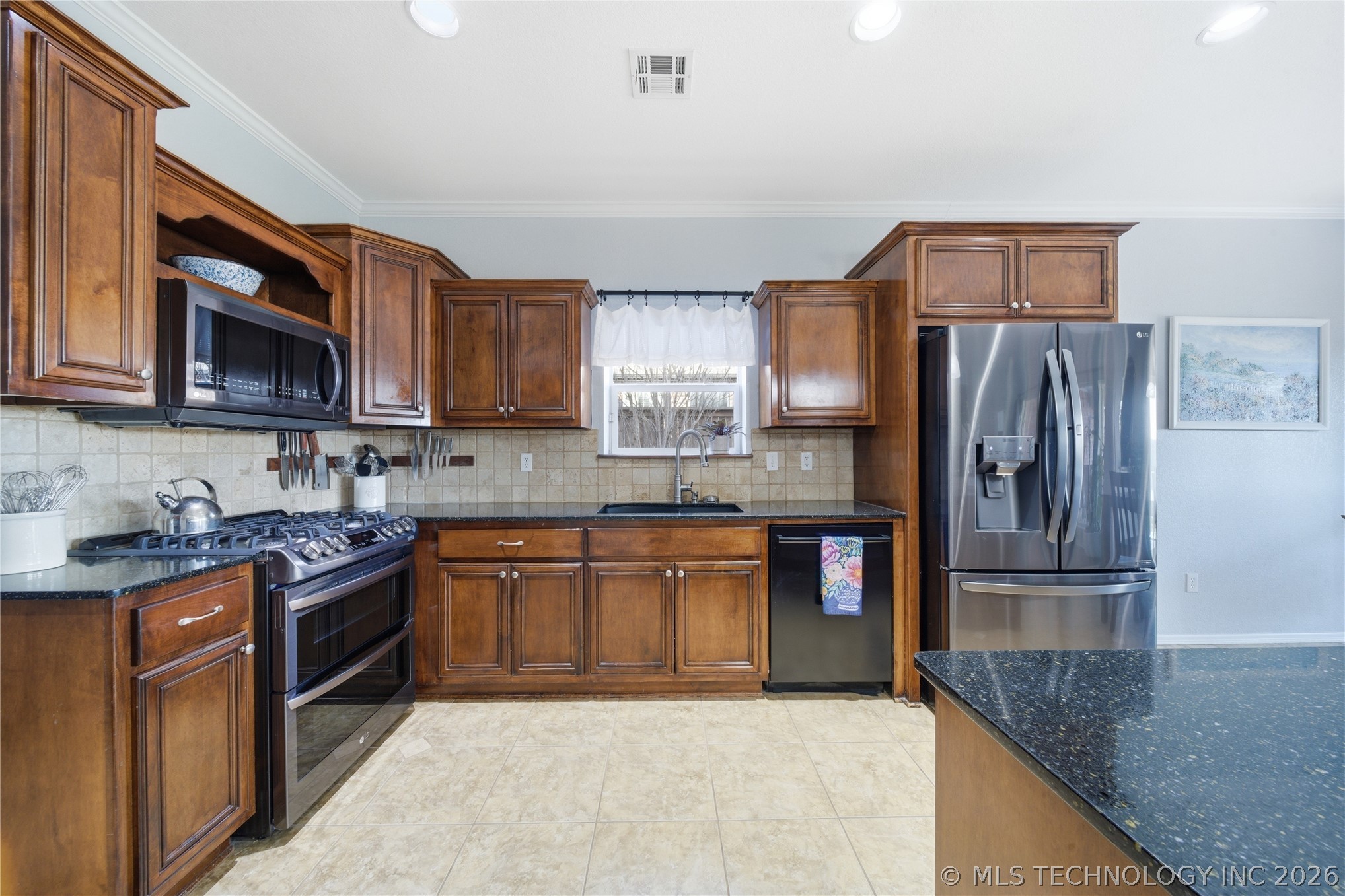 1906 E 135th Street Property Photo 13
