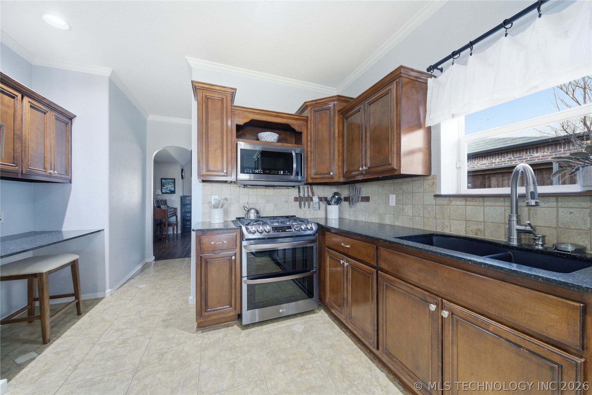 1906 E 135th Street Property Photo 16
