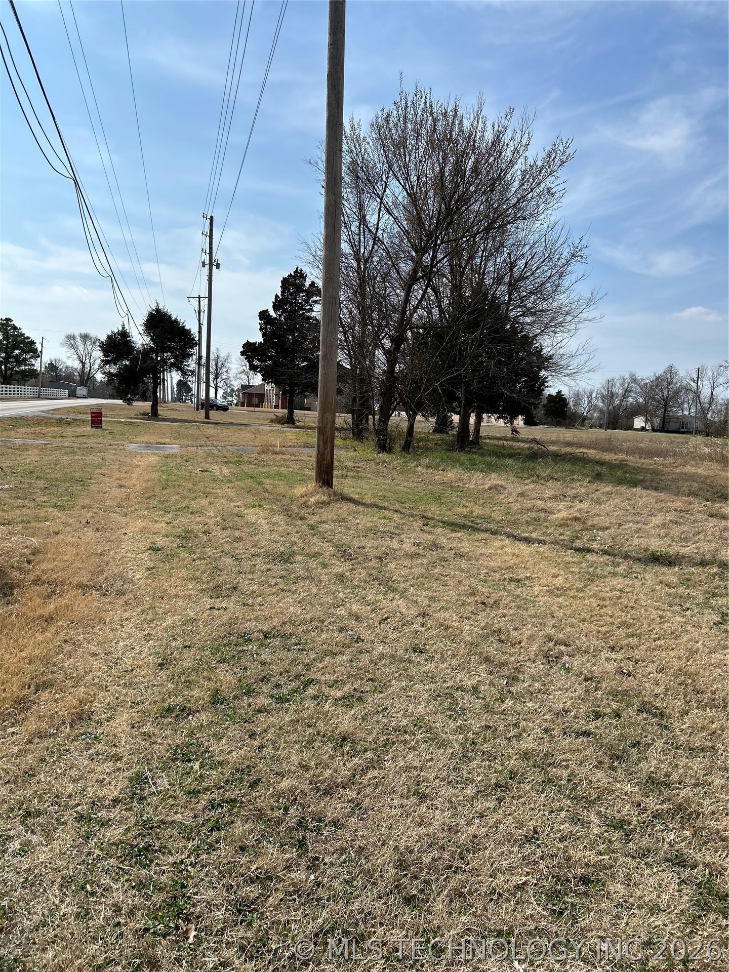 10018 N 145th Avenue E Property Photo 7