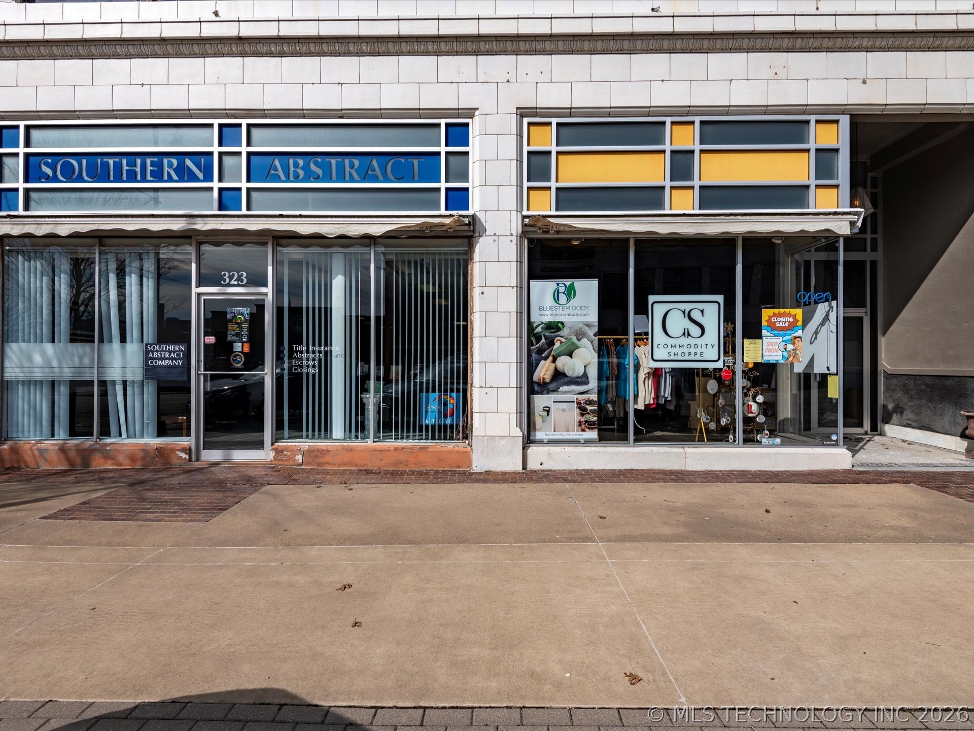 321 S Dewey Avenue Property Photo 6