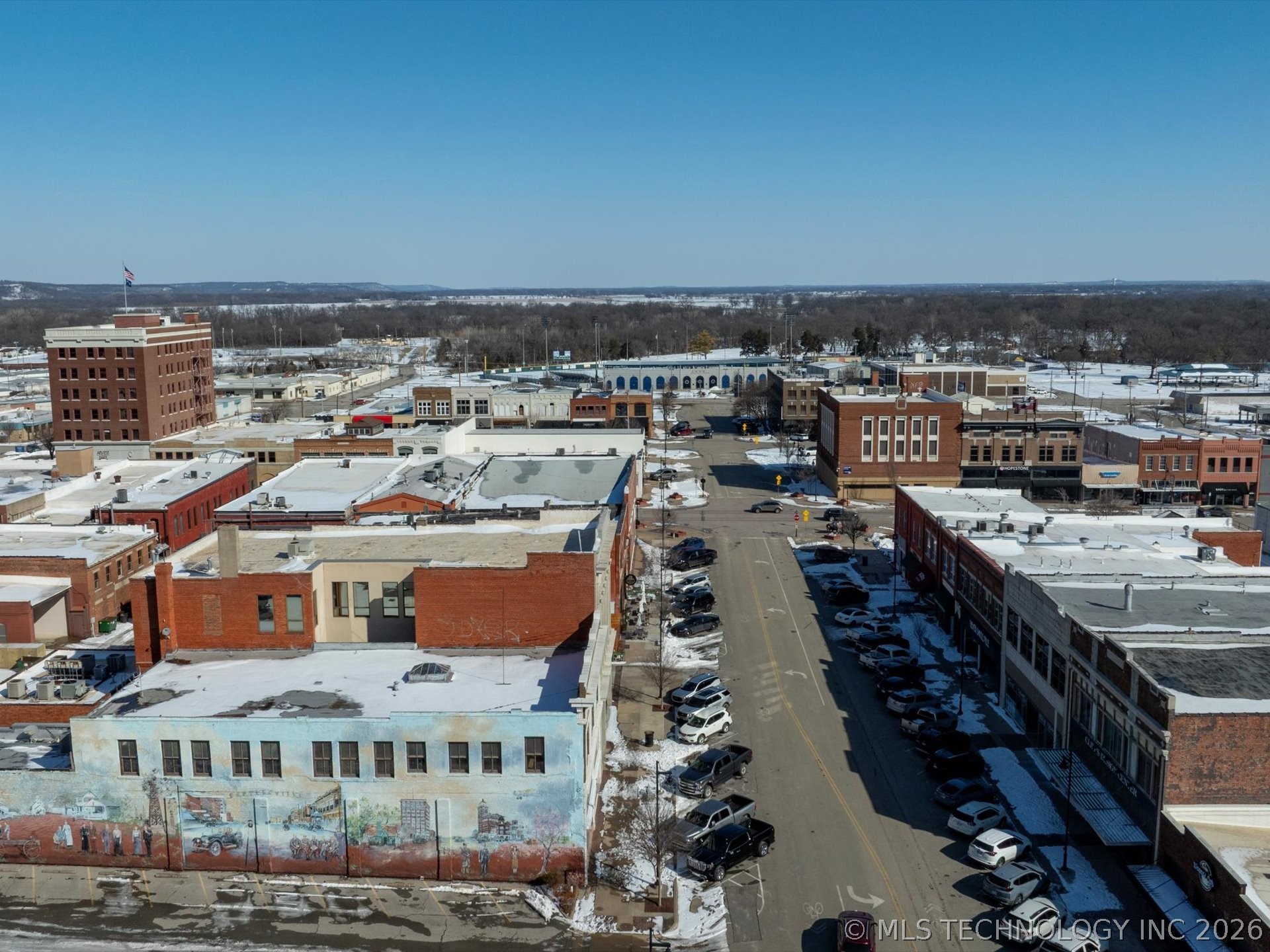 321 S Dewey Avenue Property Photo 10