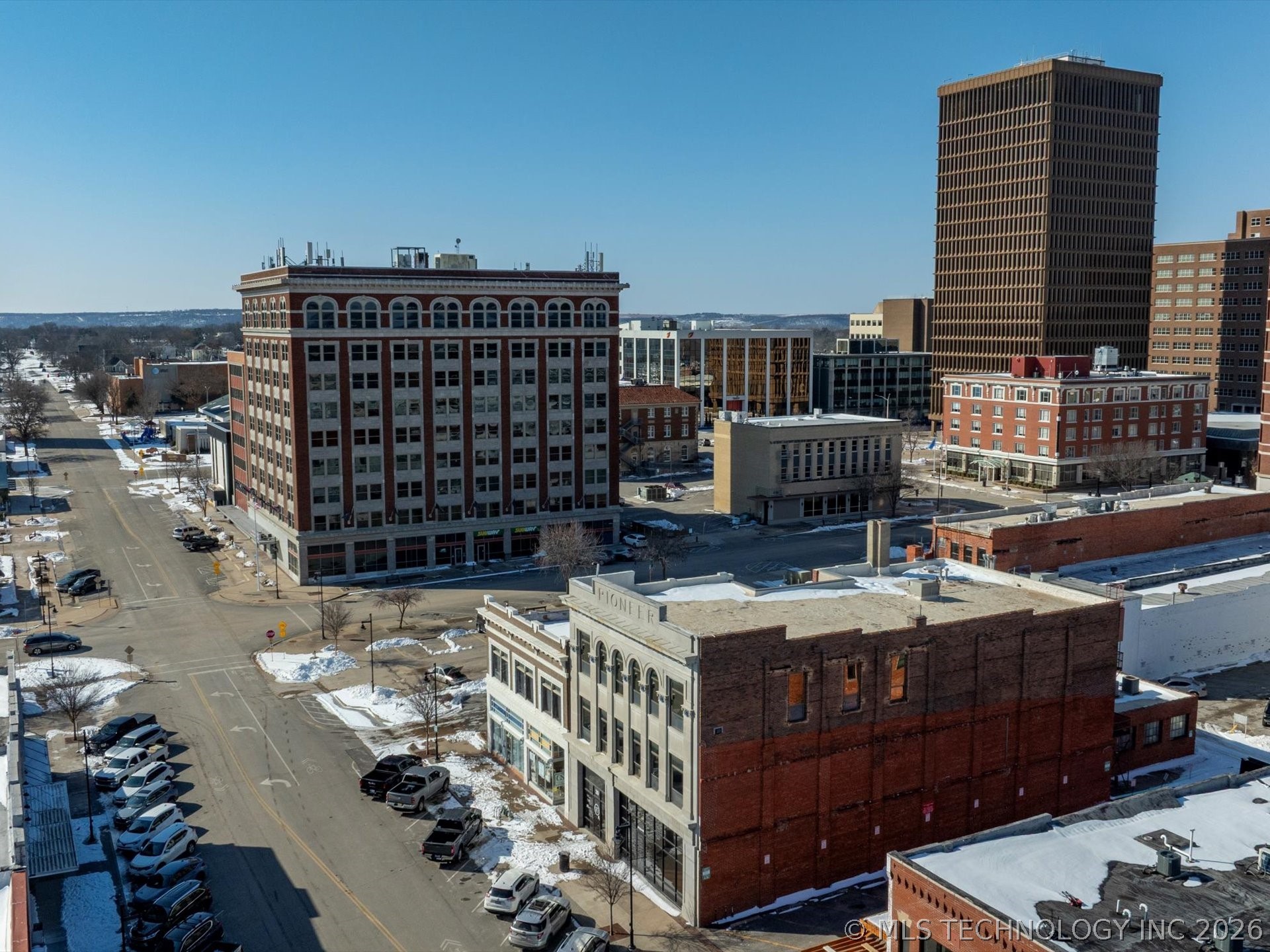 321 S Dewey Avenue Property Photo 11