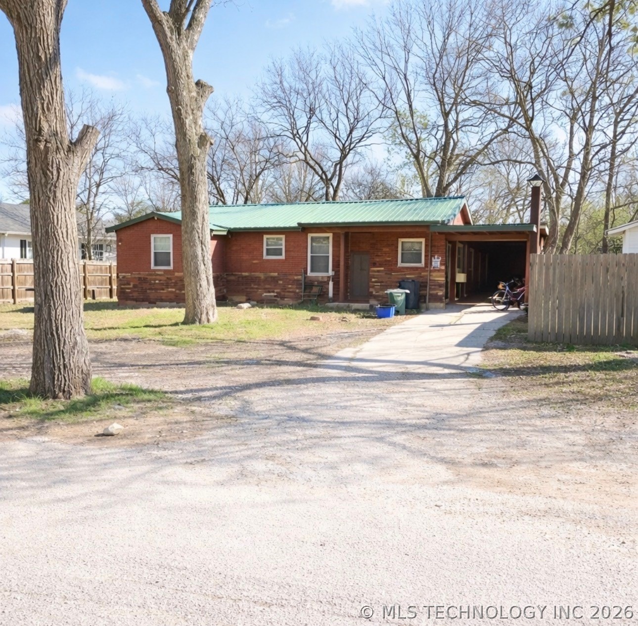 604 E Freeman Property Photo 1