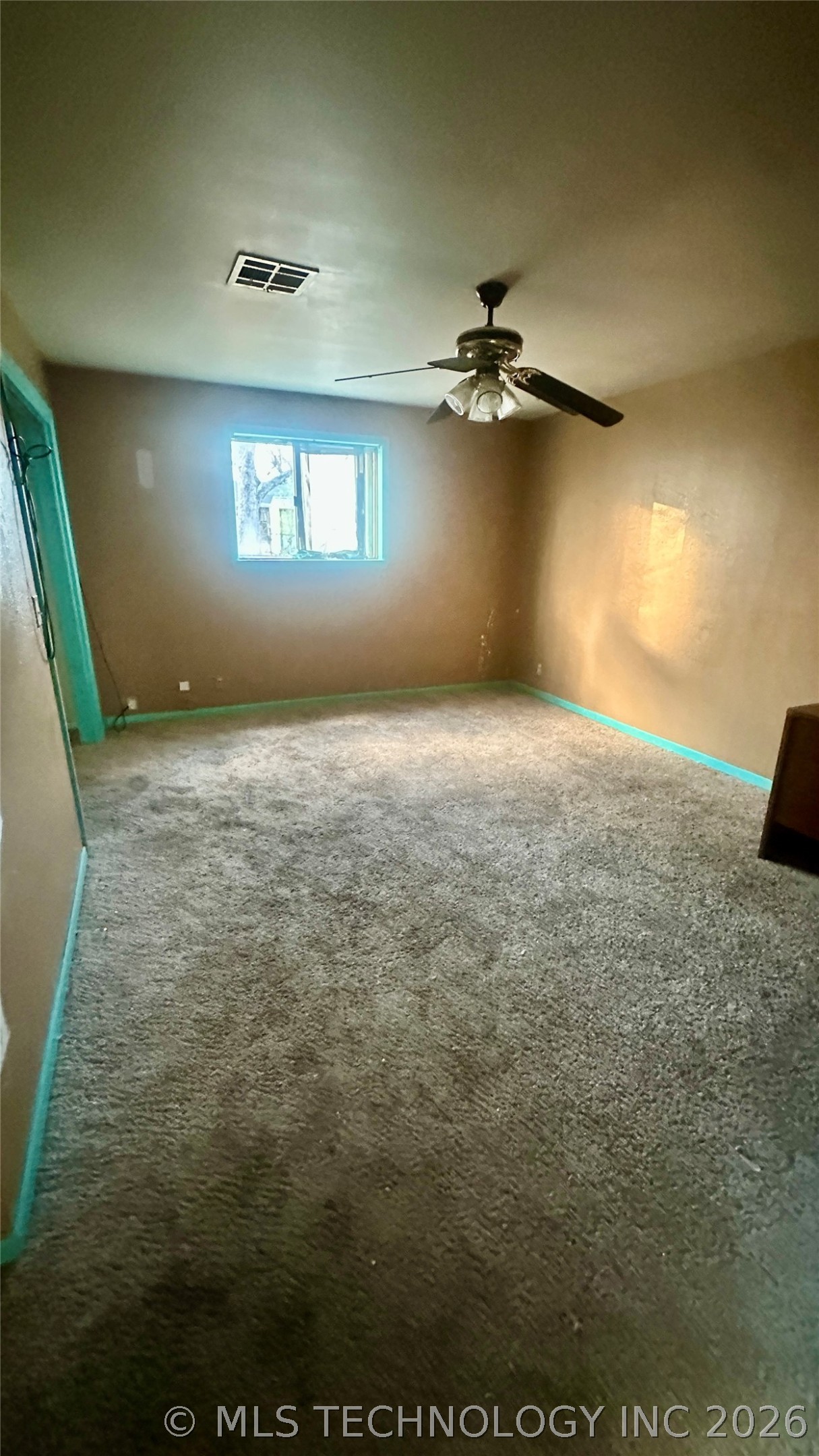 604 E Freeman Property Photo 6