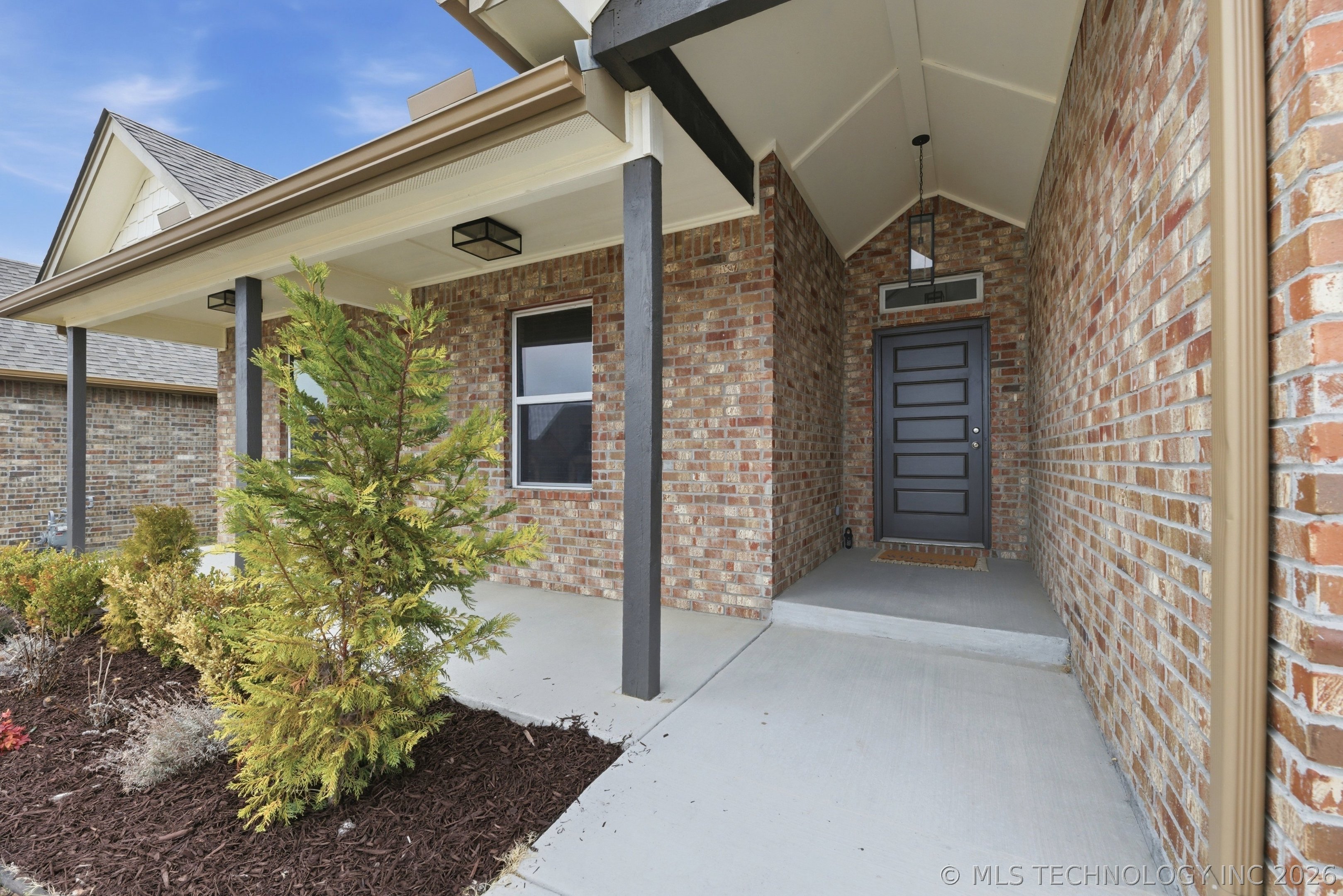 28007 E 107th Street S Property Photo 2