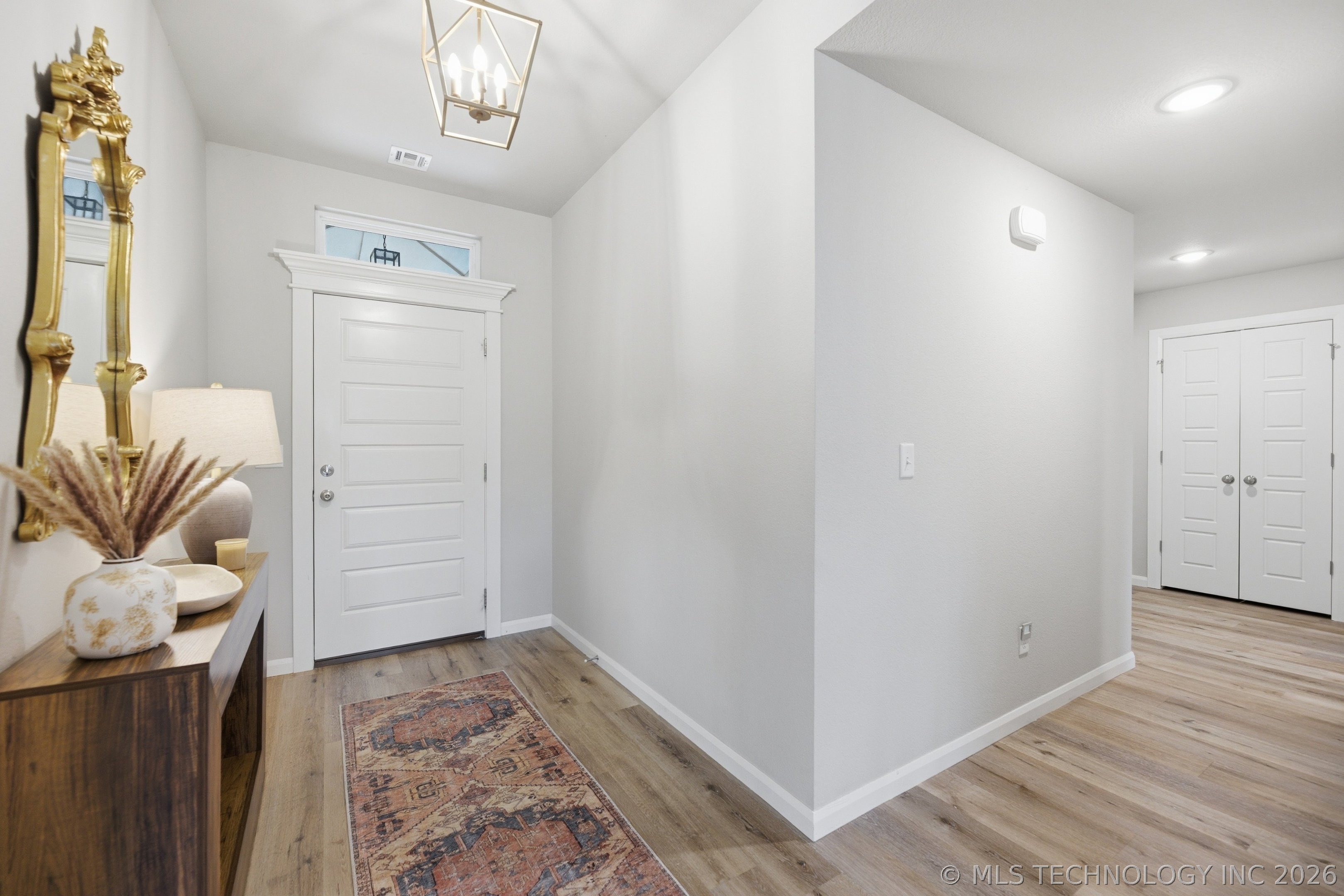 28007 E 107th Street S Property Photo 4