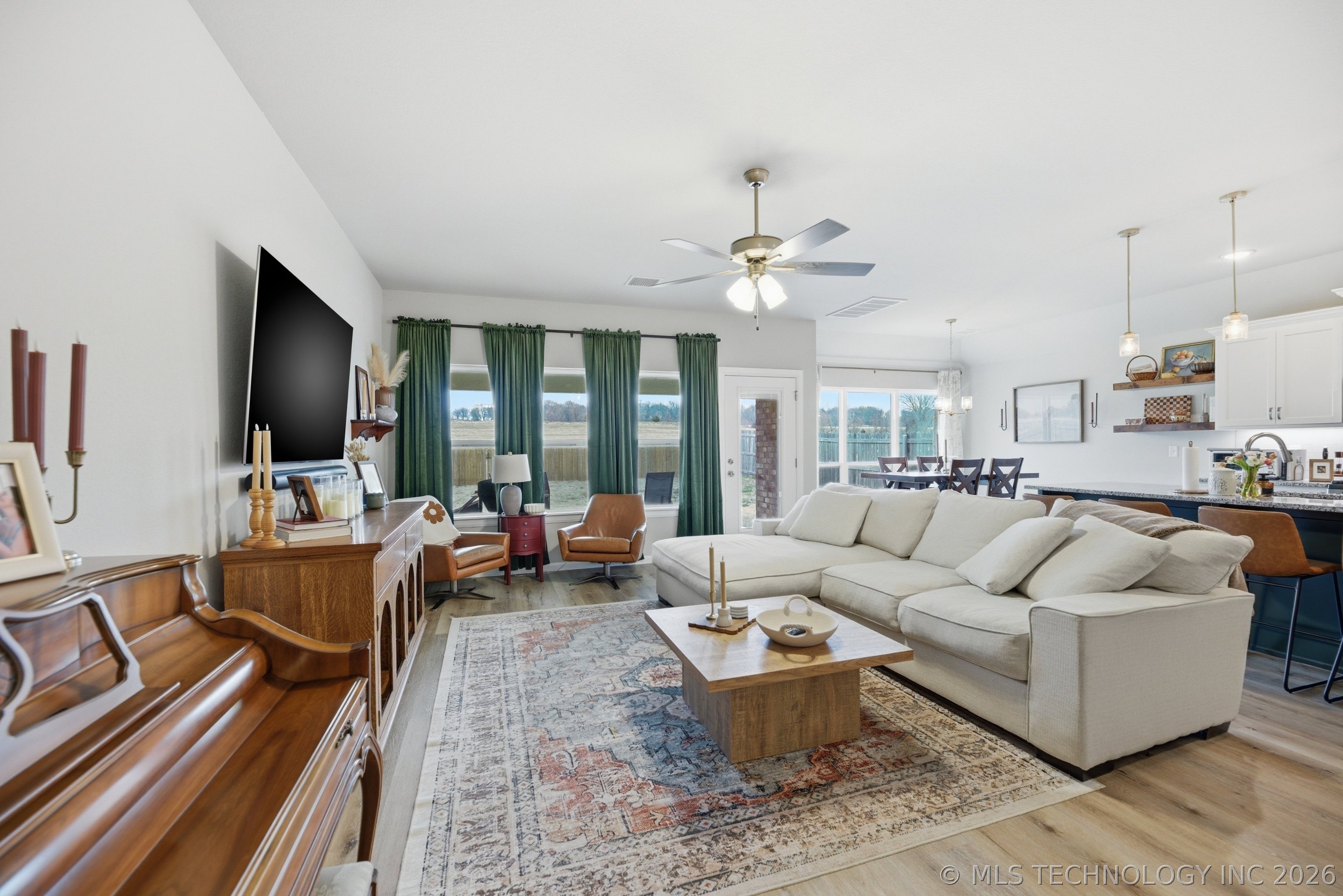 28007 E 107th Street S Property Photo 5