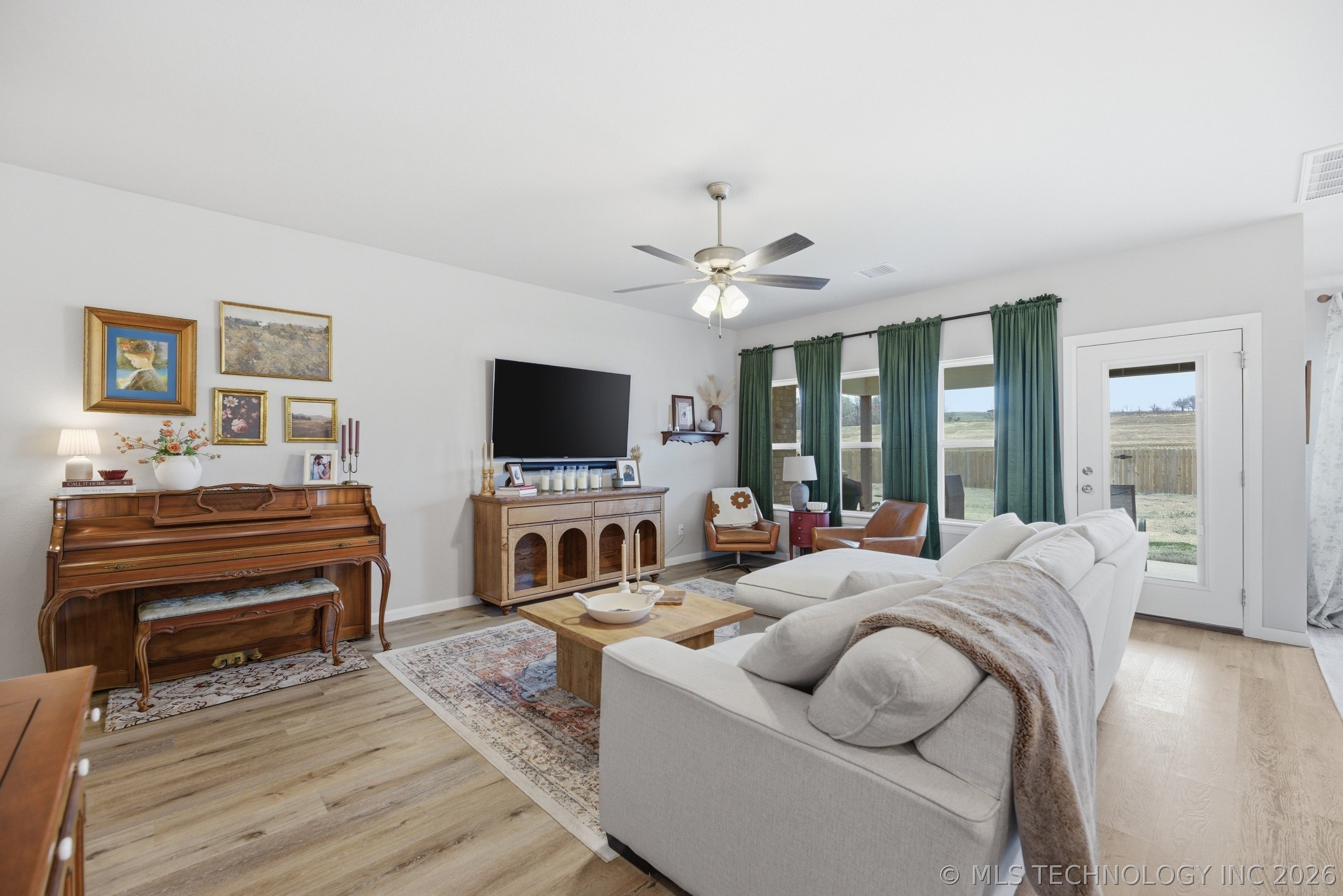 28007 E 107th Street S Property Photo 6