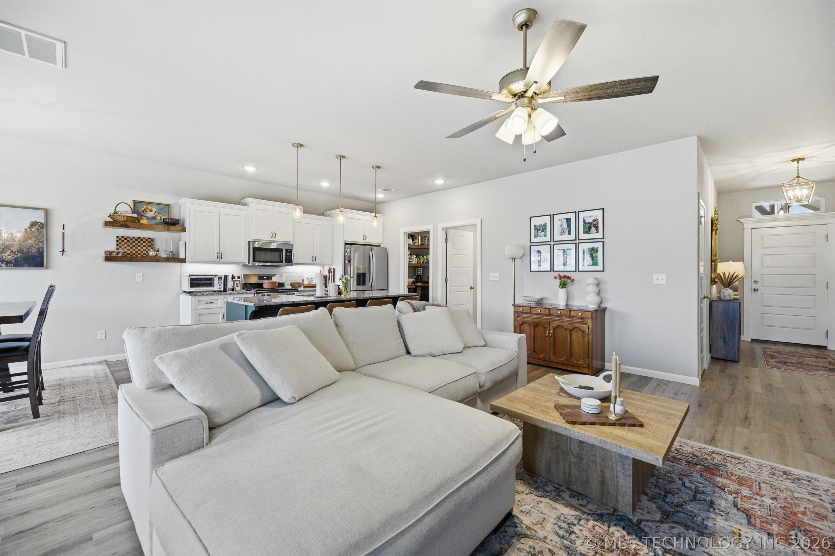 28007 E 107th Street S Property Photo 8