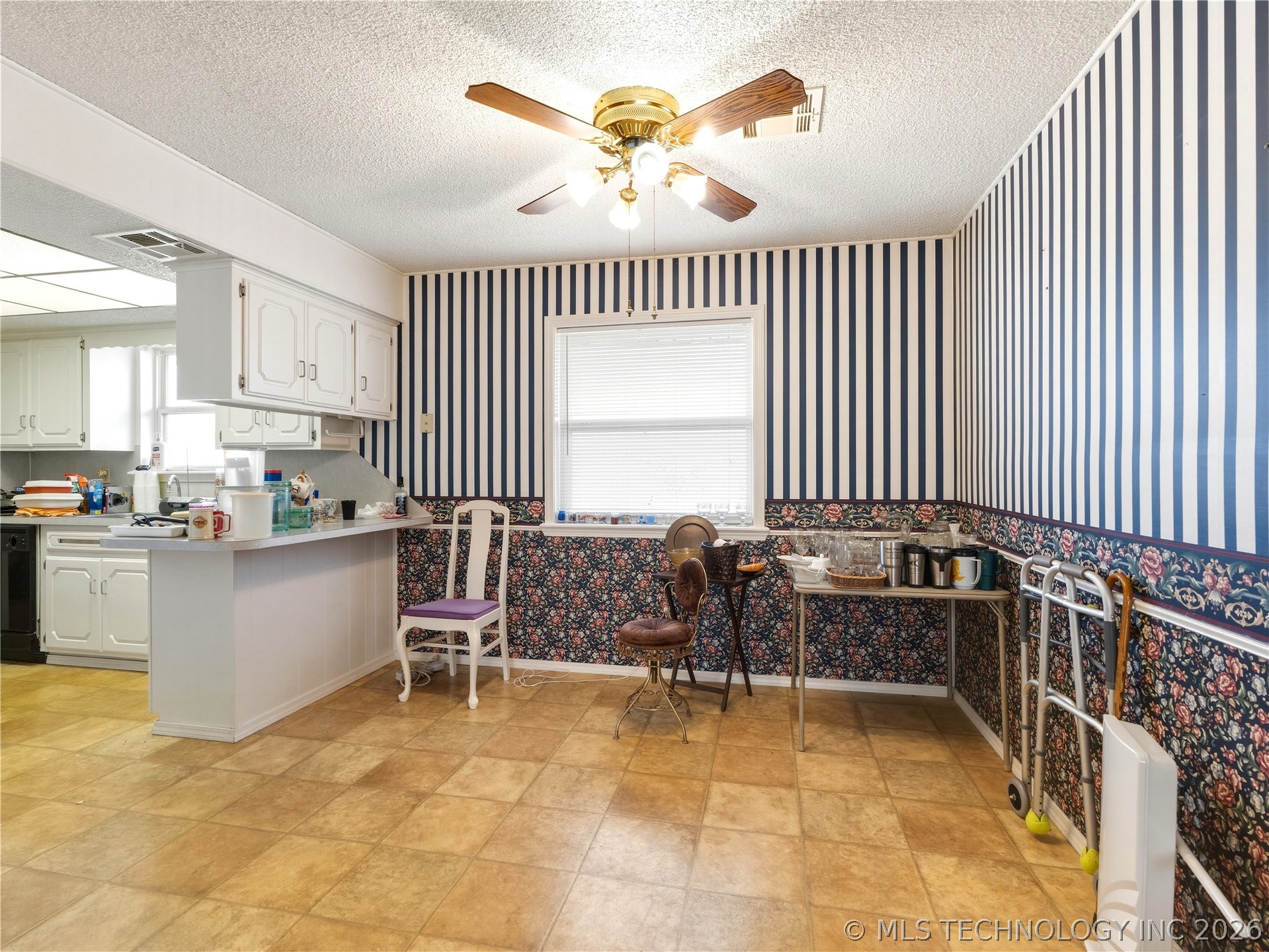 11922 County Road 3570 Property Photo 11