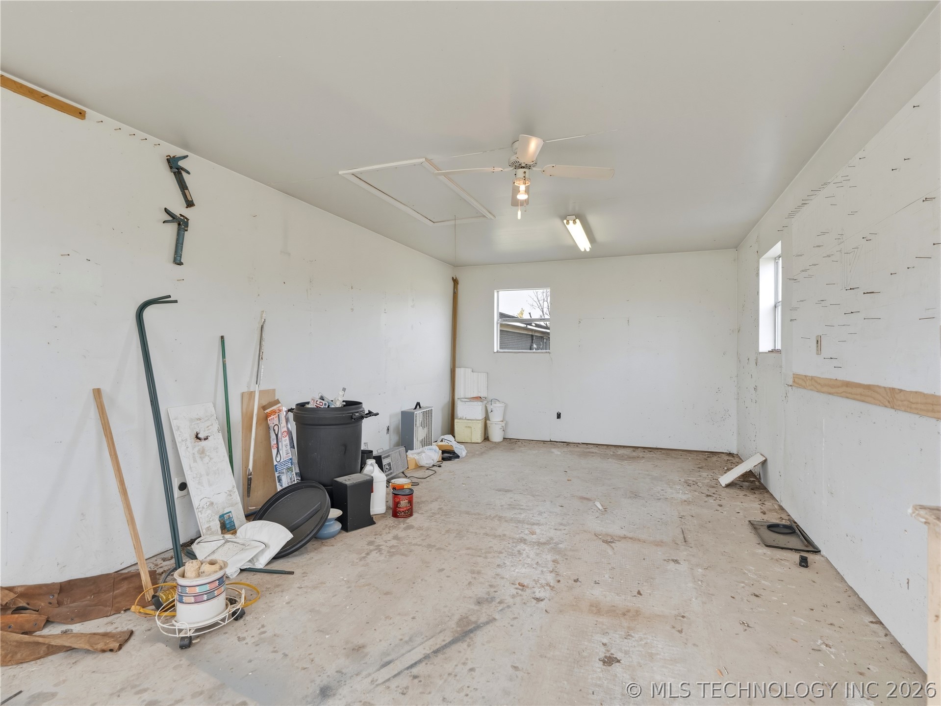 11922 County Road 3570 Property Photo 44