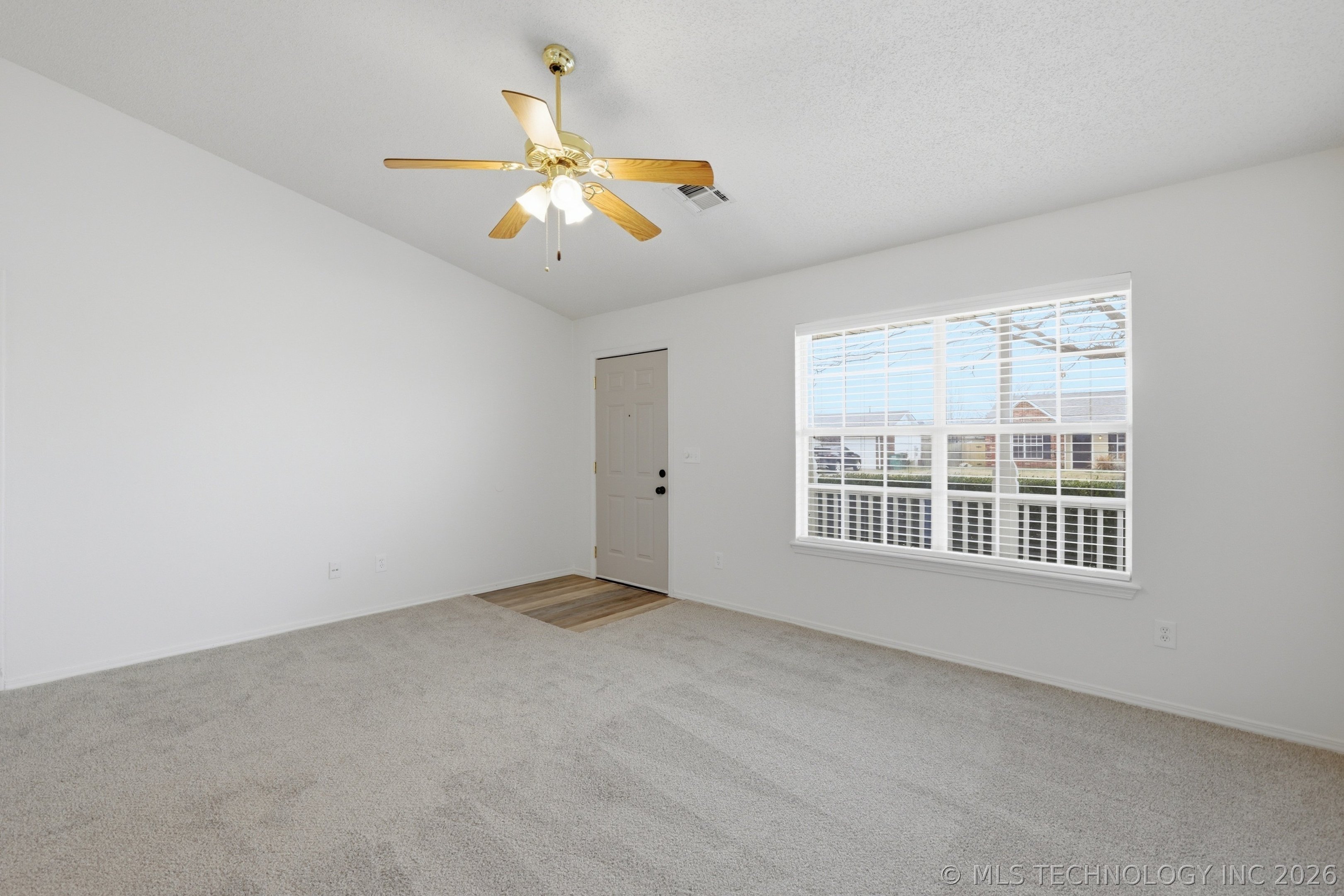 14905 E 89th Place N Property Photo 7