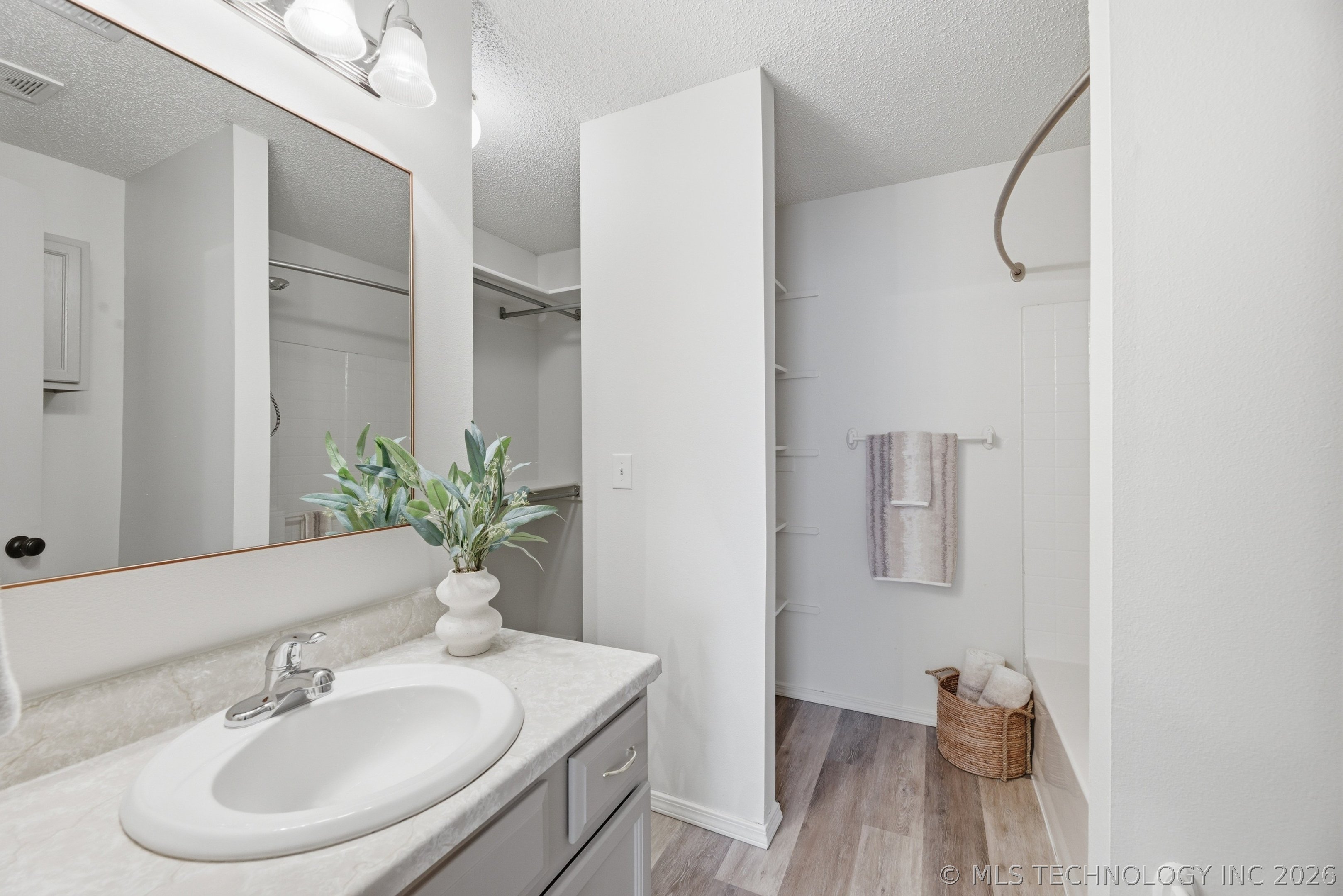 14905 E 89th Place N Property Photo 21