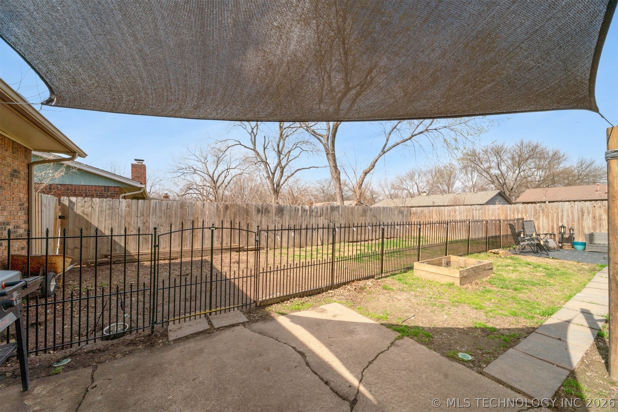 1908 W Gary Street Property Photo 22