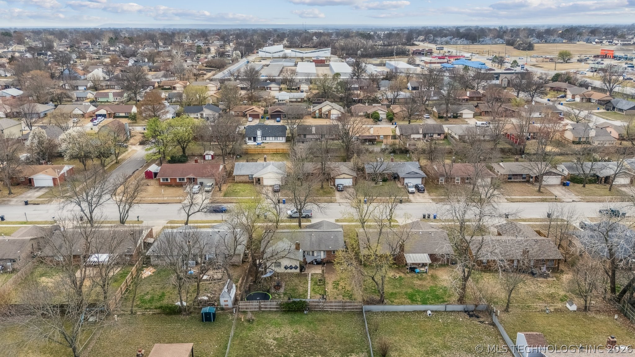 1908 W Gary Street Property Photo 29