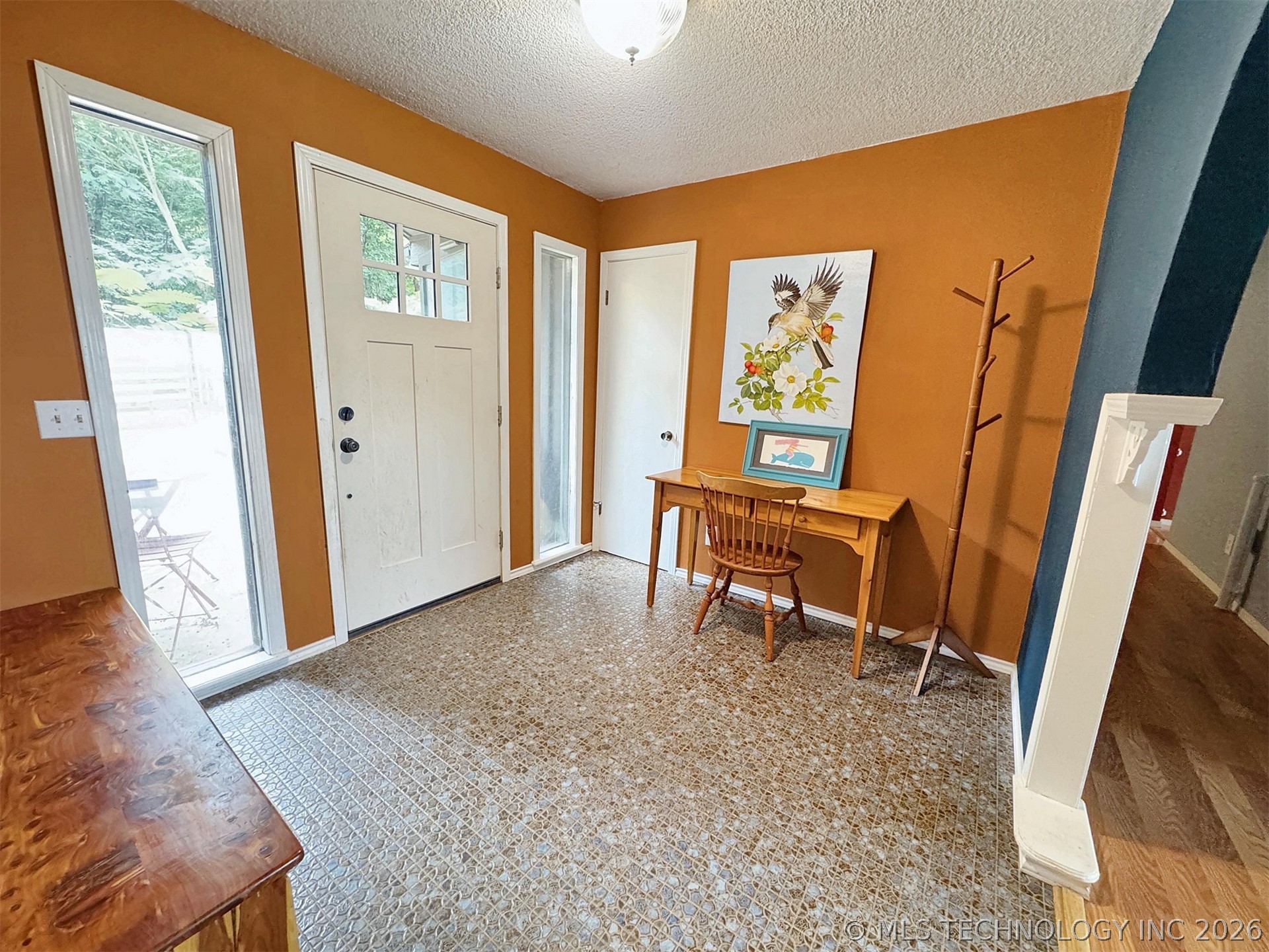 3278 W Southern Avenue Property Photo 2