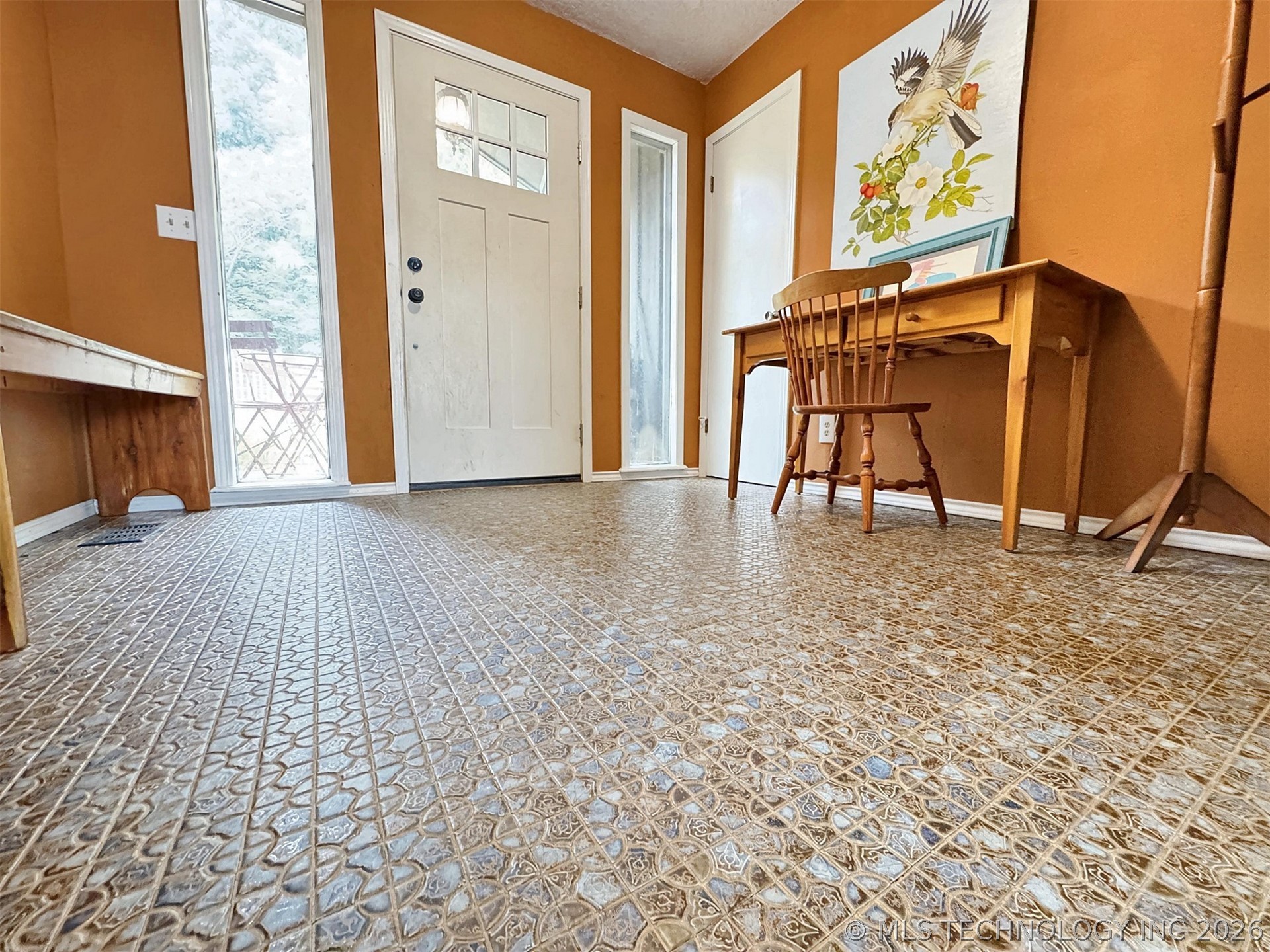 3278 W Southern Avenue Property Photo 6