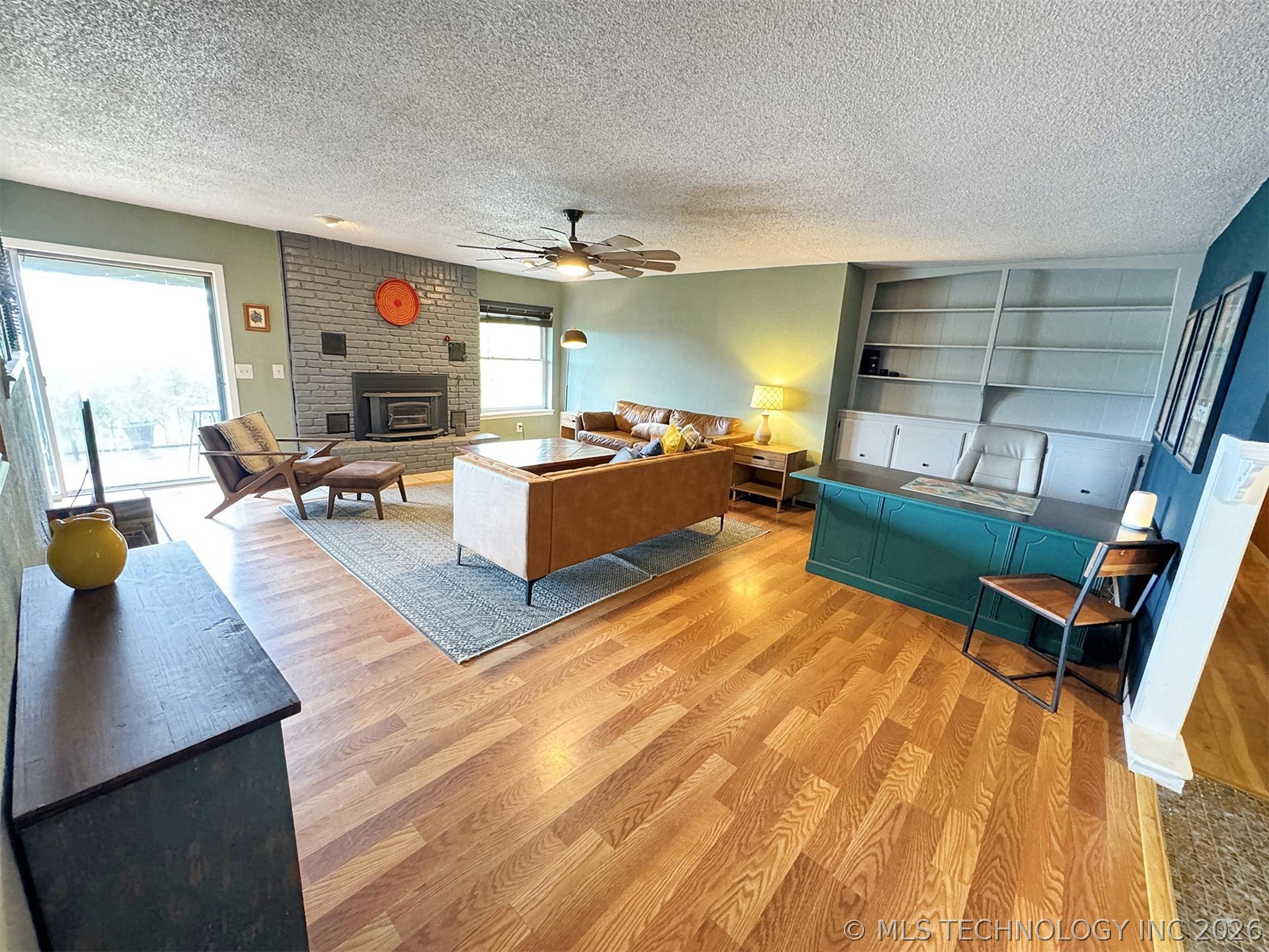 3278 W Southern Avenue Property Photo 7