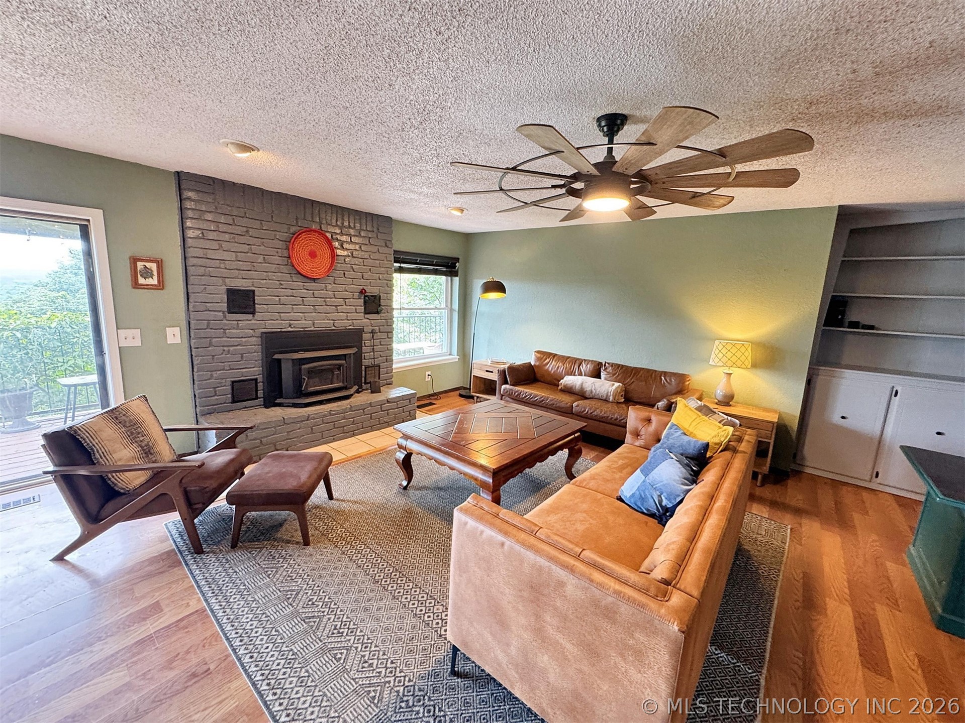 3278 W Southern Avenue Property Photo 12