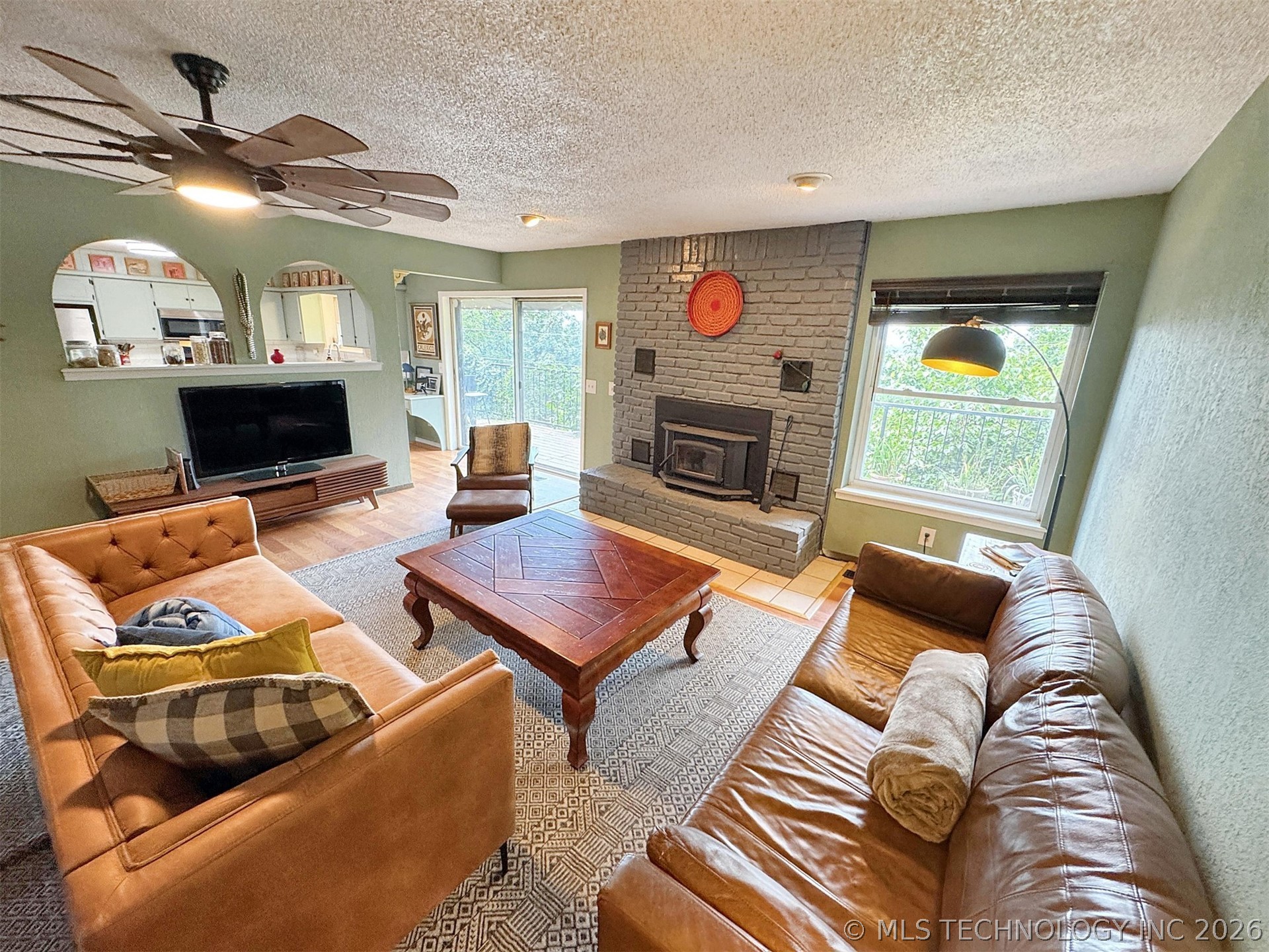 3278 W Southern Avenue Property Photo 17