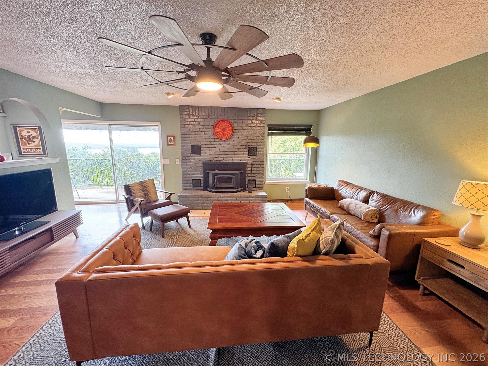 3278 W Southern Avenue Property Photo 18