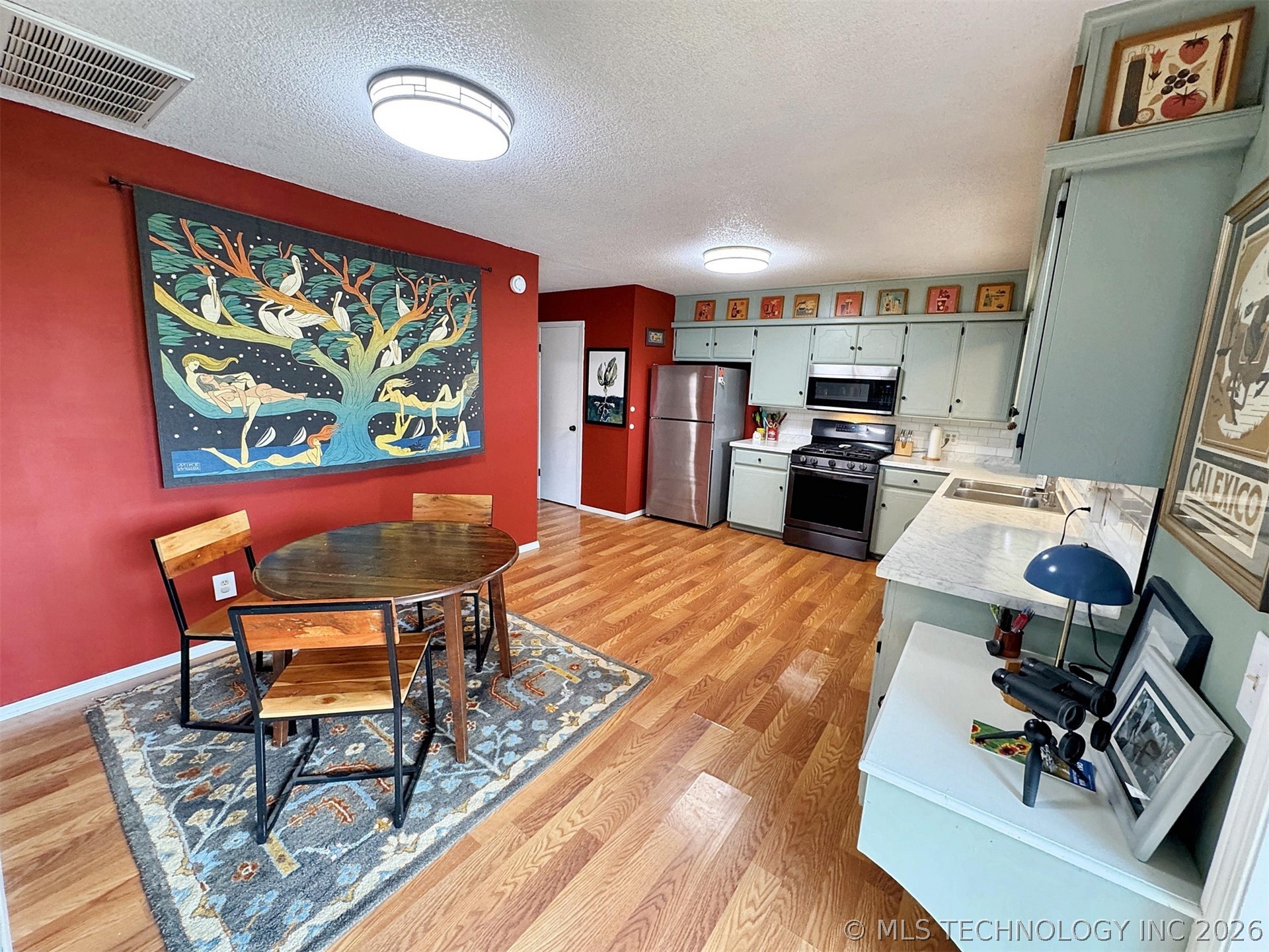 3278 W Southern Avenue Property Photo 20