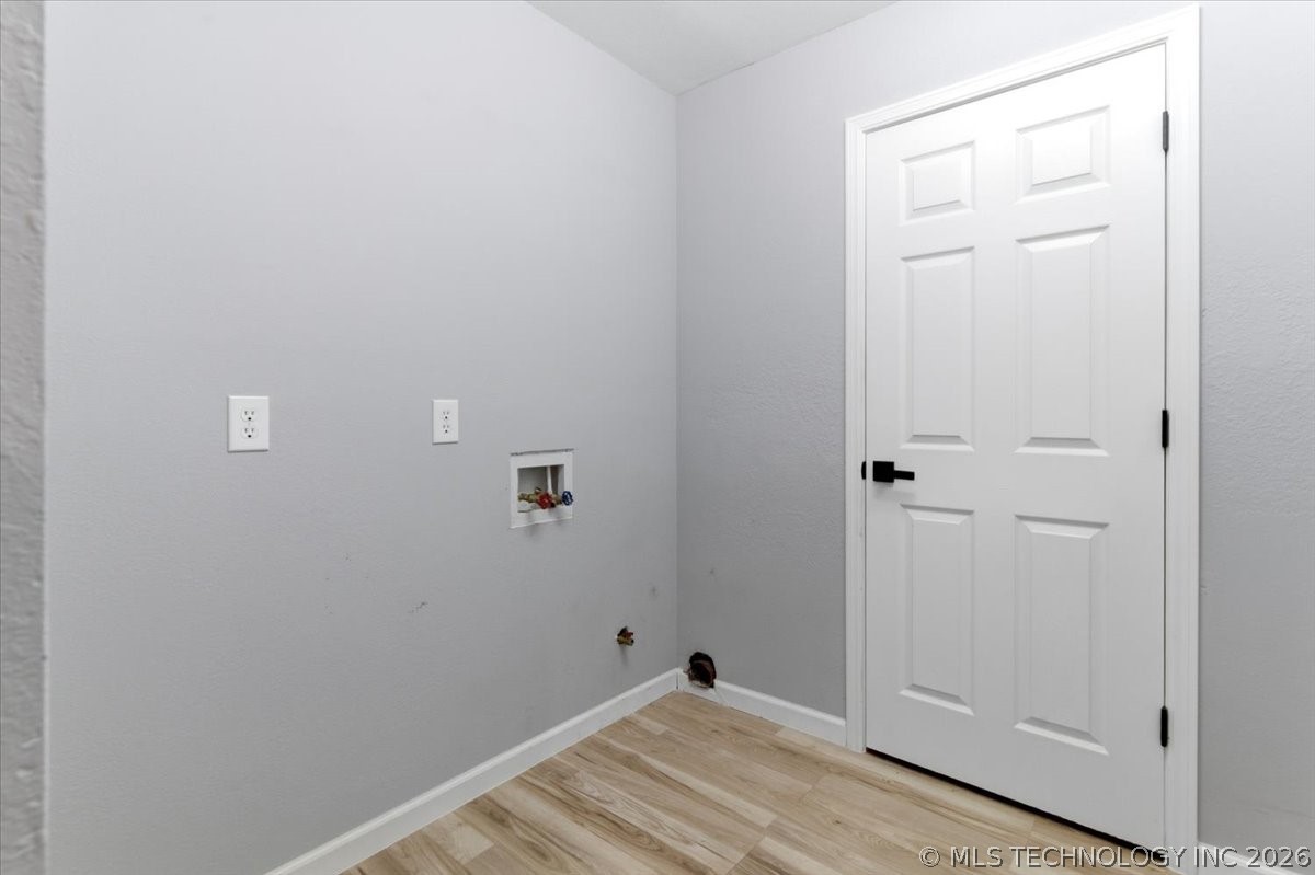 9035 E 67th Street Property Photo 10