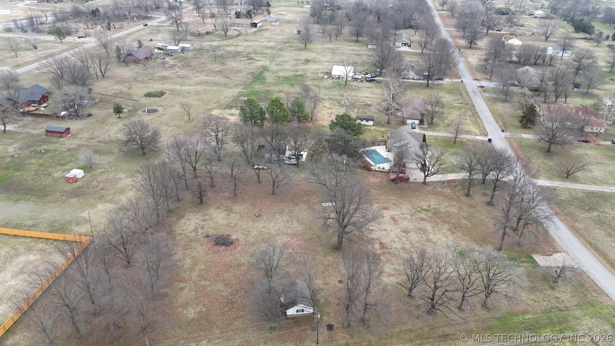 15515 E 94th Street N Property Photo 6