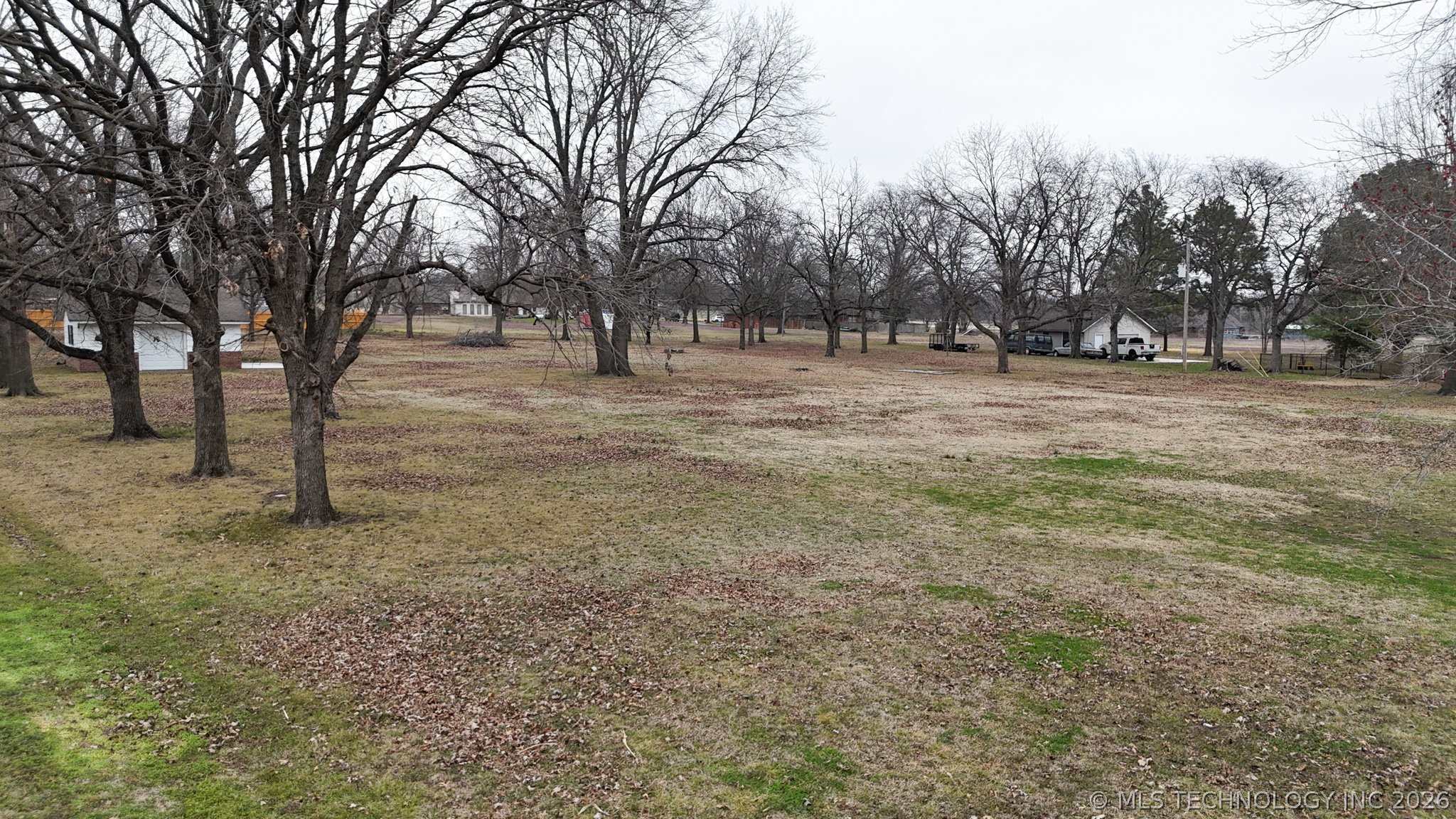 15515 E 94th Street N Property Photo 7