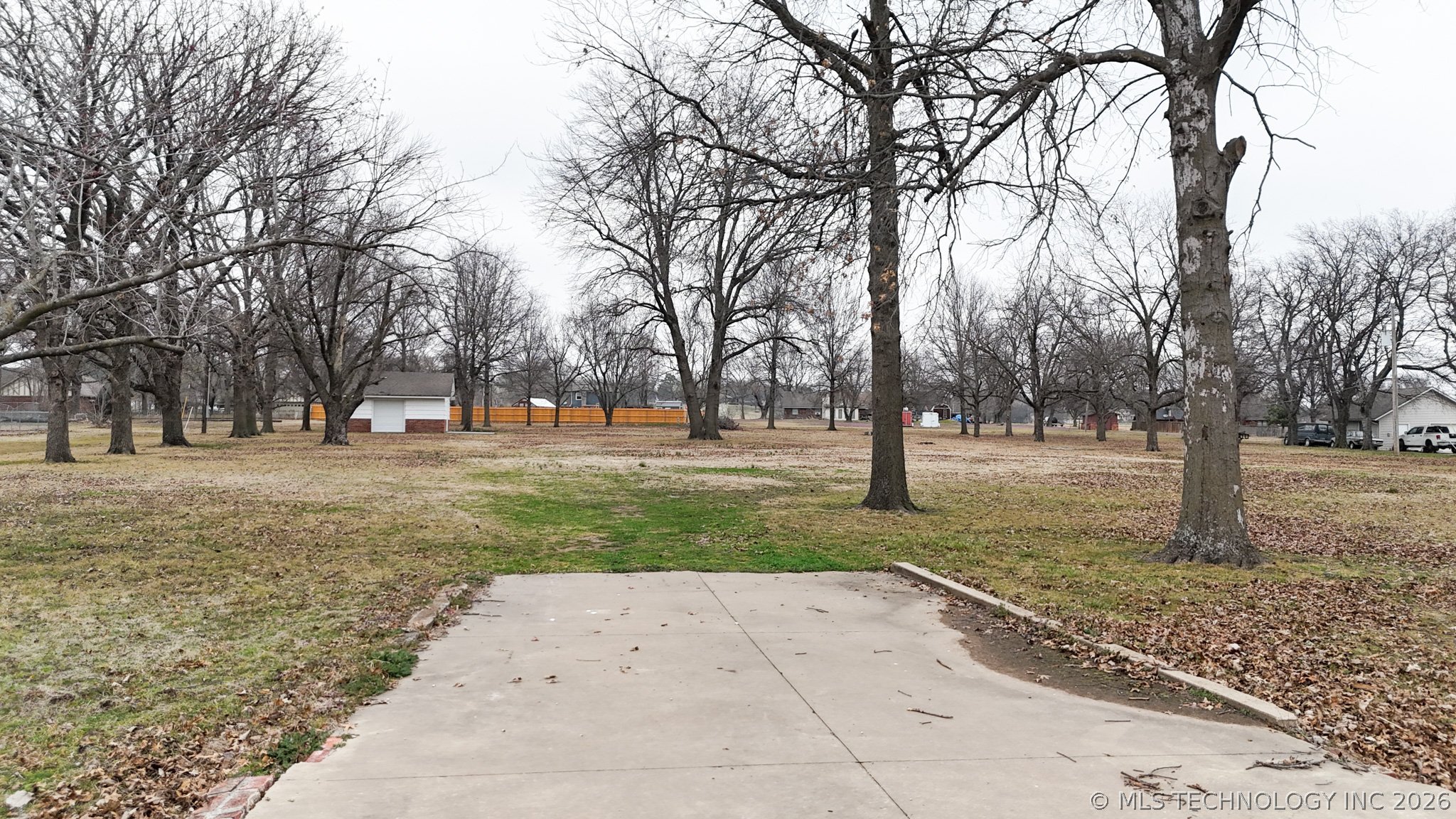 15515 E 94th Street N Property Photo 8