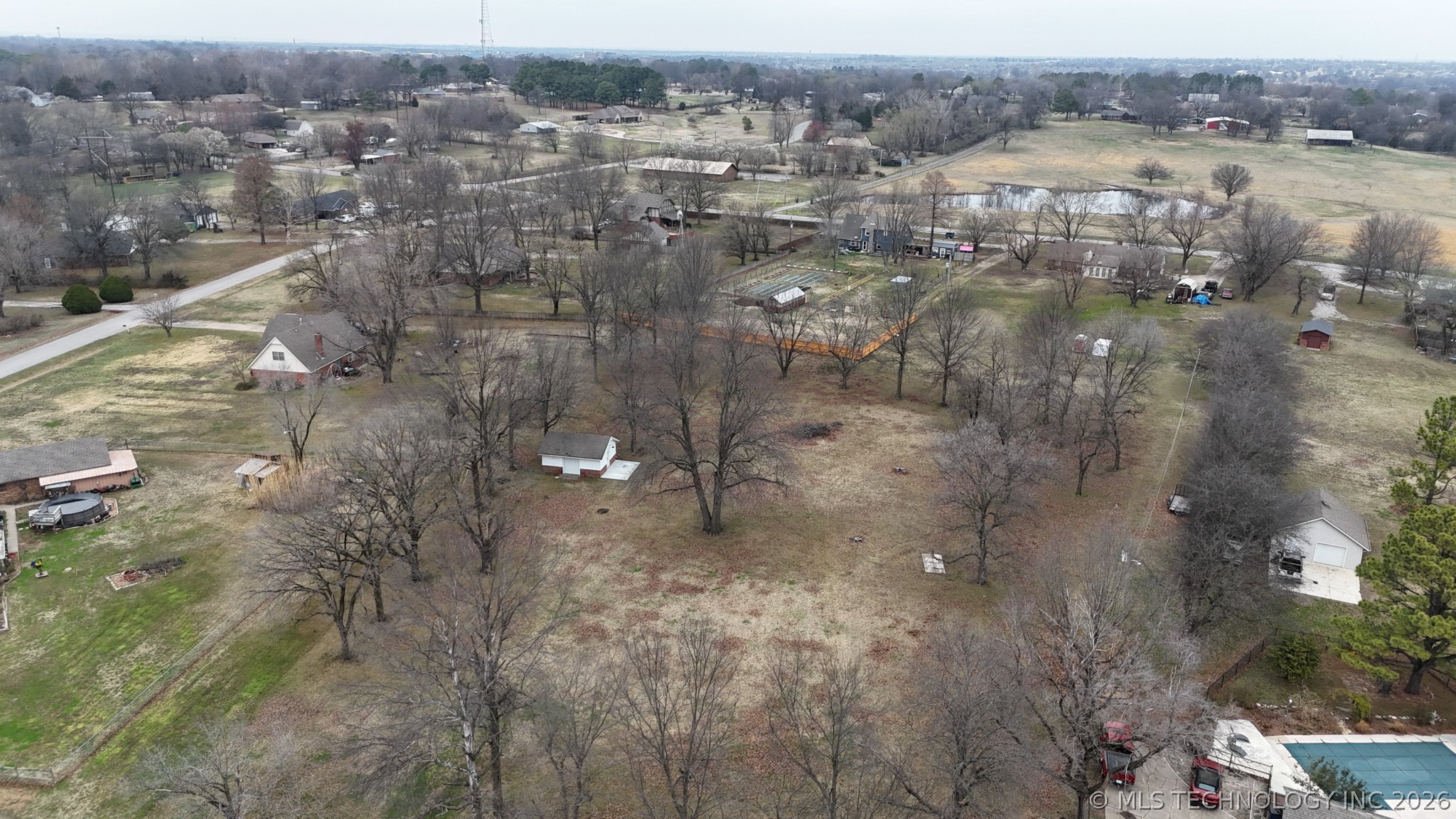 15515 E 94th Street N Property Photo 12