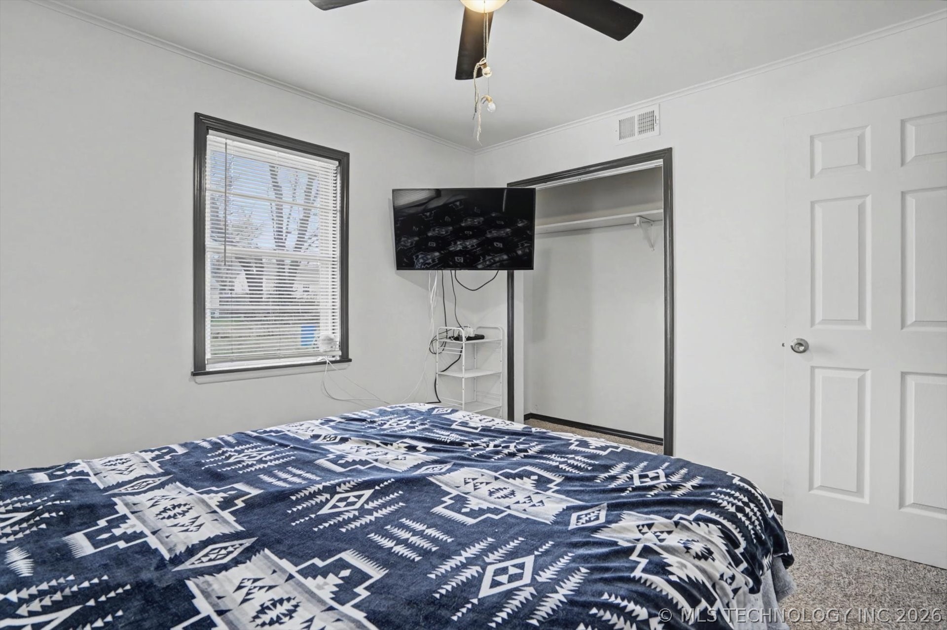 274 E 53rd Street N Property Photo 18