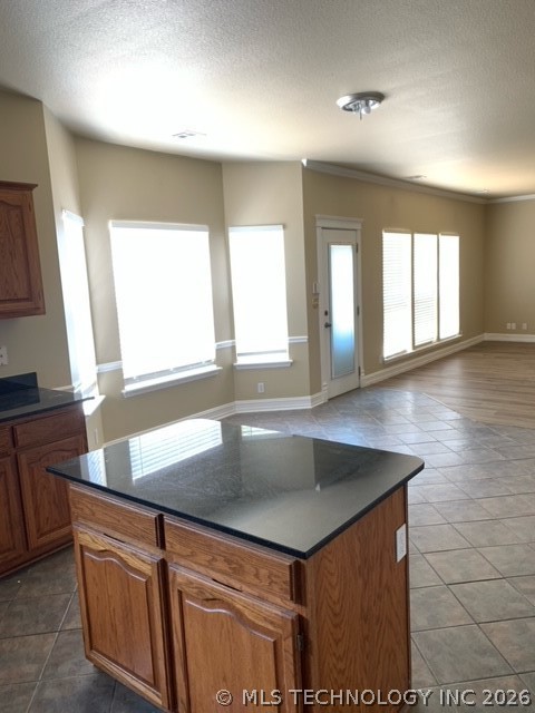 9206 E 87th Street Property Photo 6