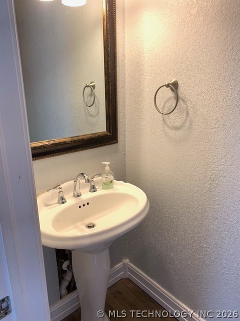 9206 E 87th Street Property Photo 8