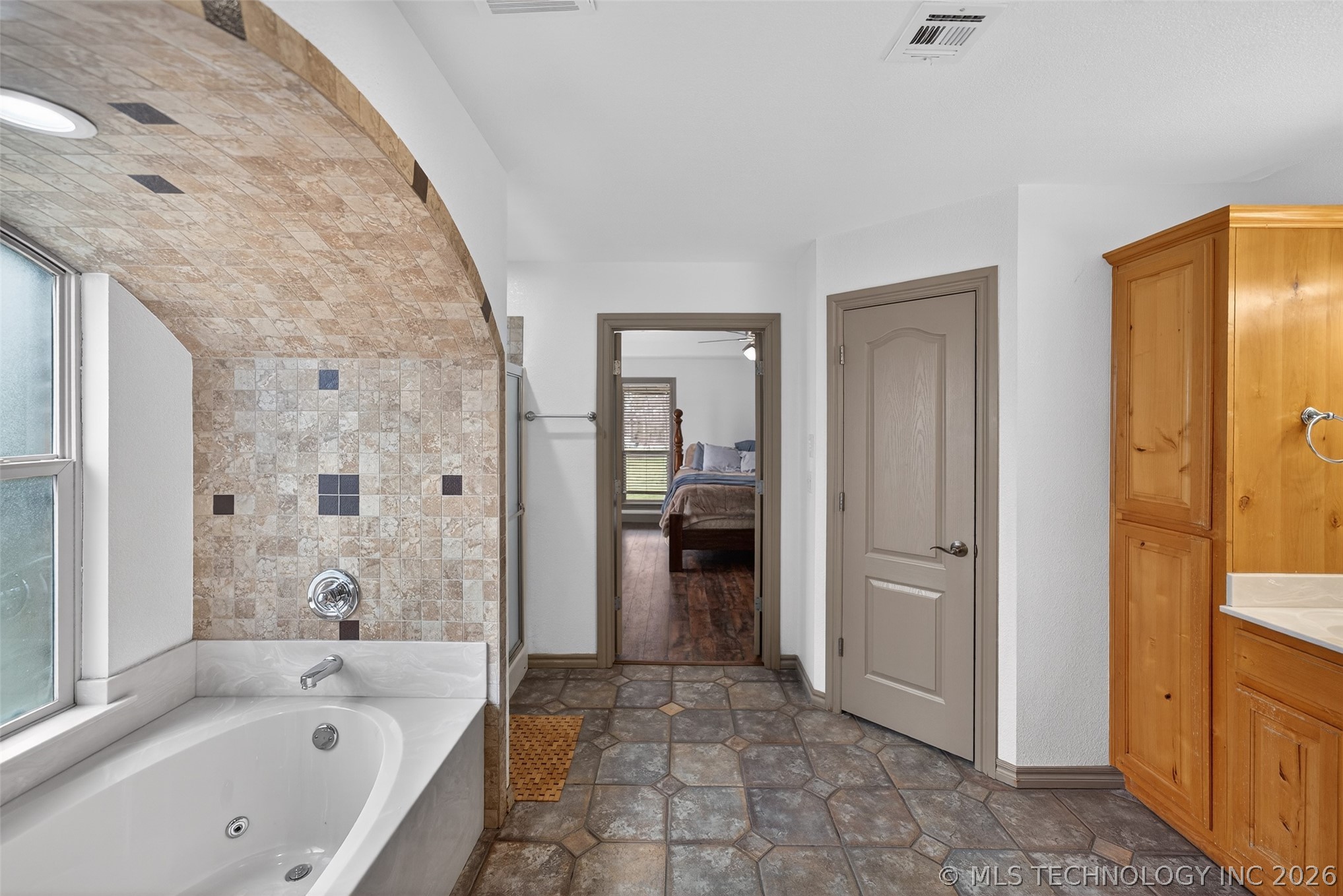 3863 W 173rd Street N Property Photo 28