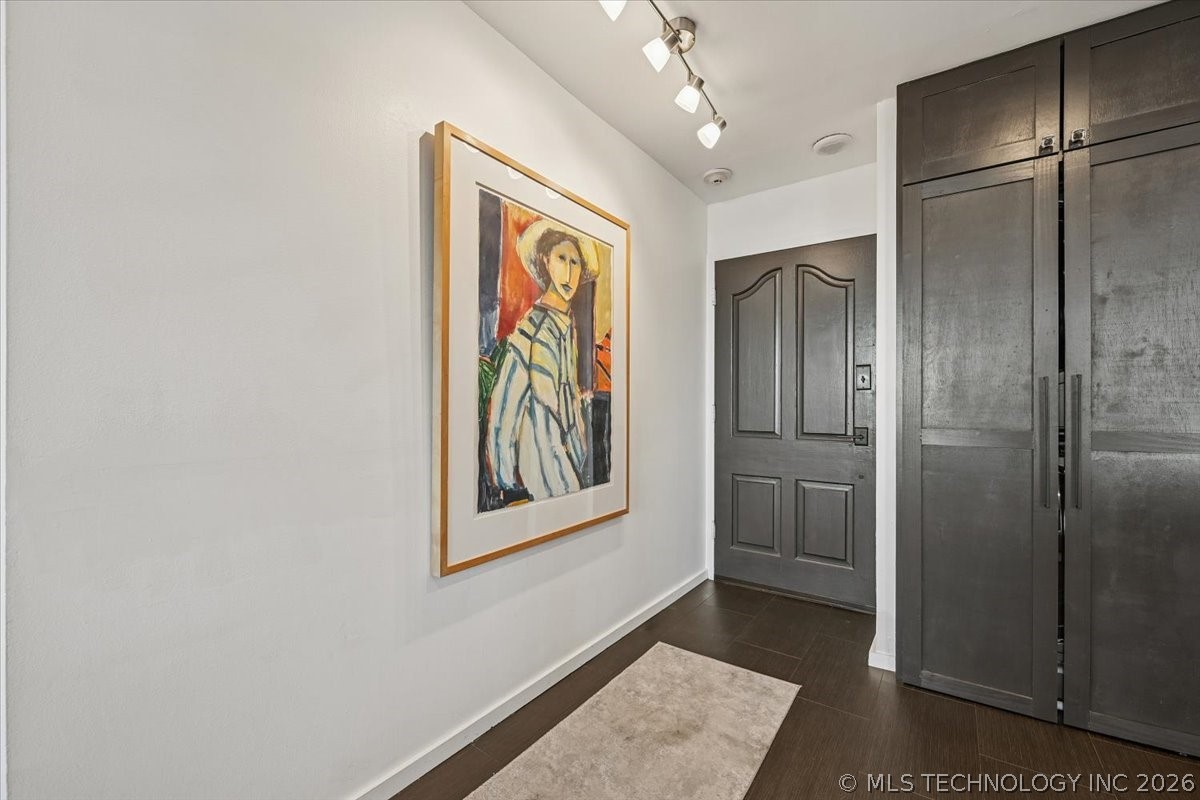 1502 S Boulder Avenue 11c Property Photo 3