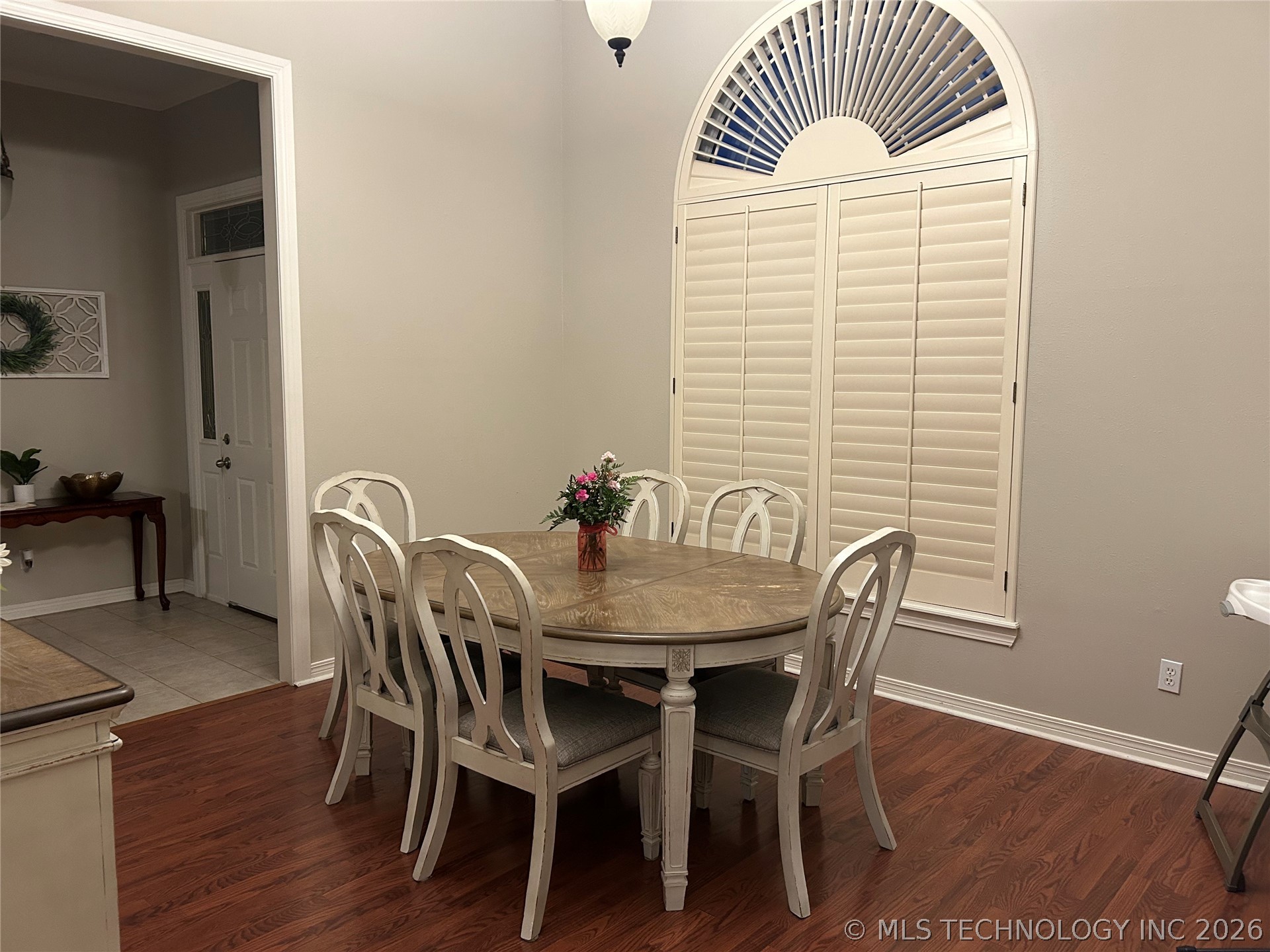 1204 Pinehurst Court Property Photo 5