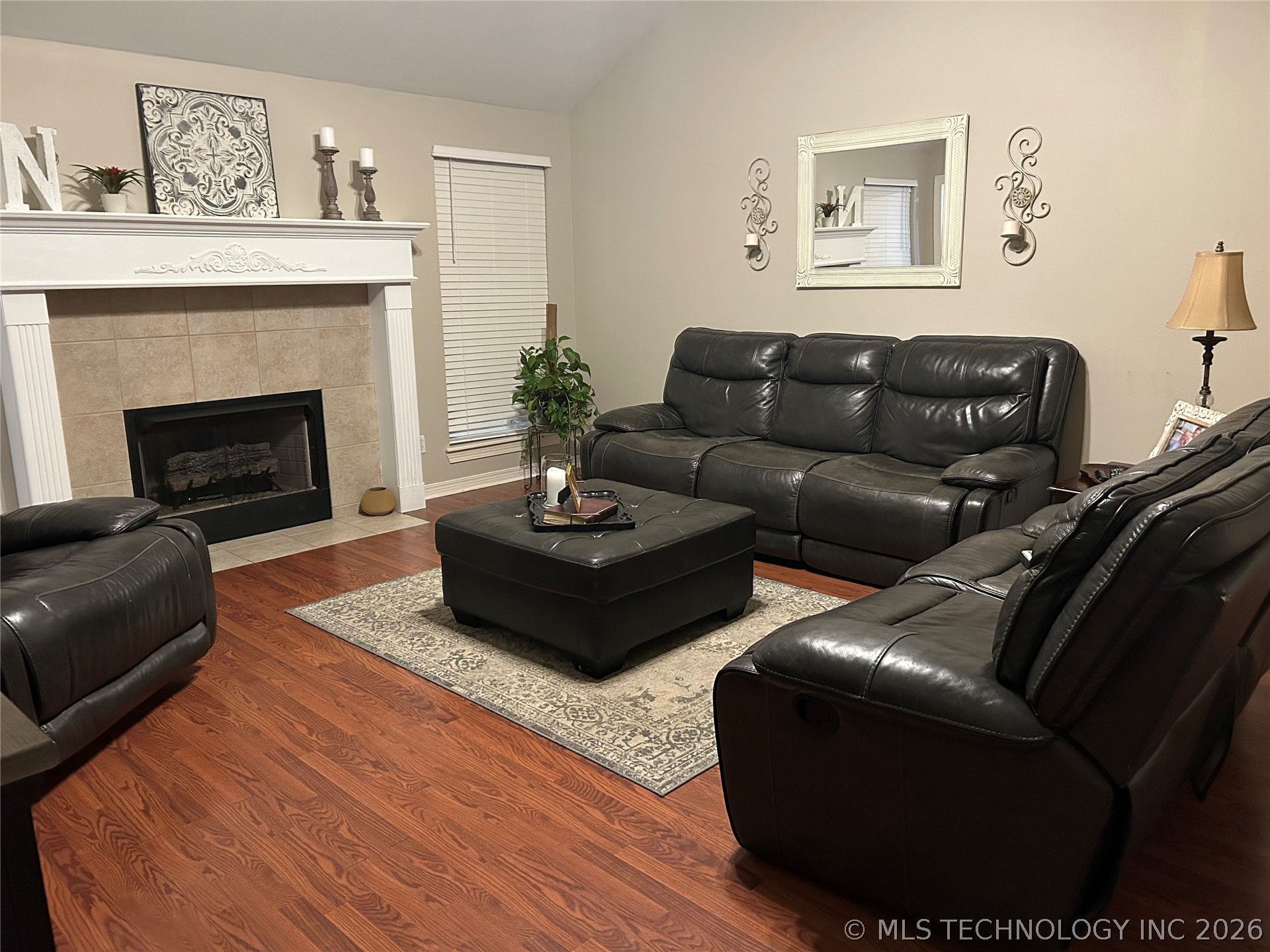 1204 Pinehurst Court Property Photo 7