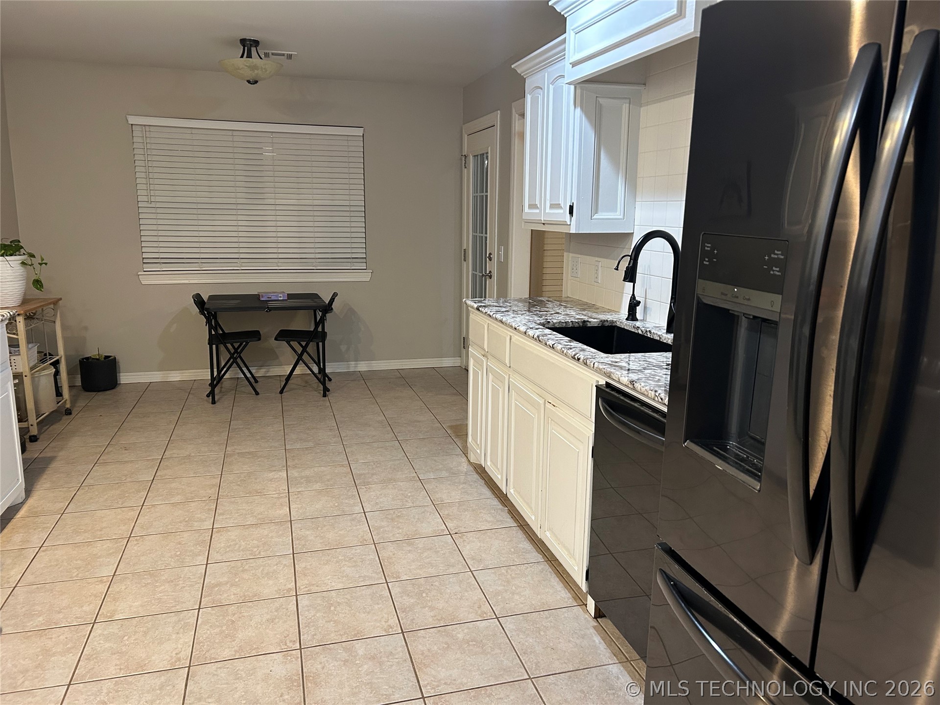 1204 Pinehurst Court Property Photo 10